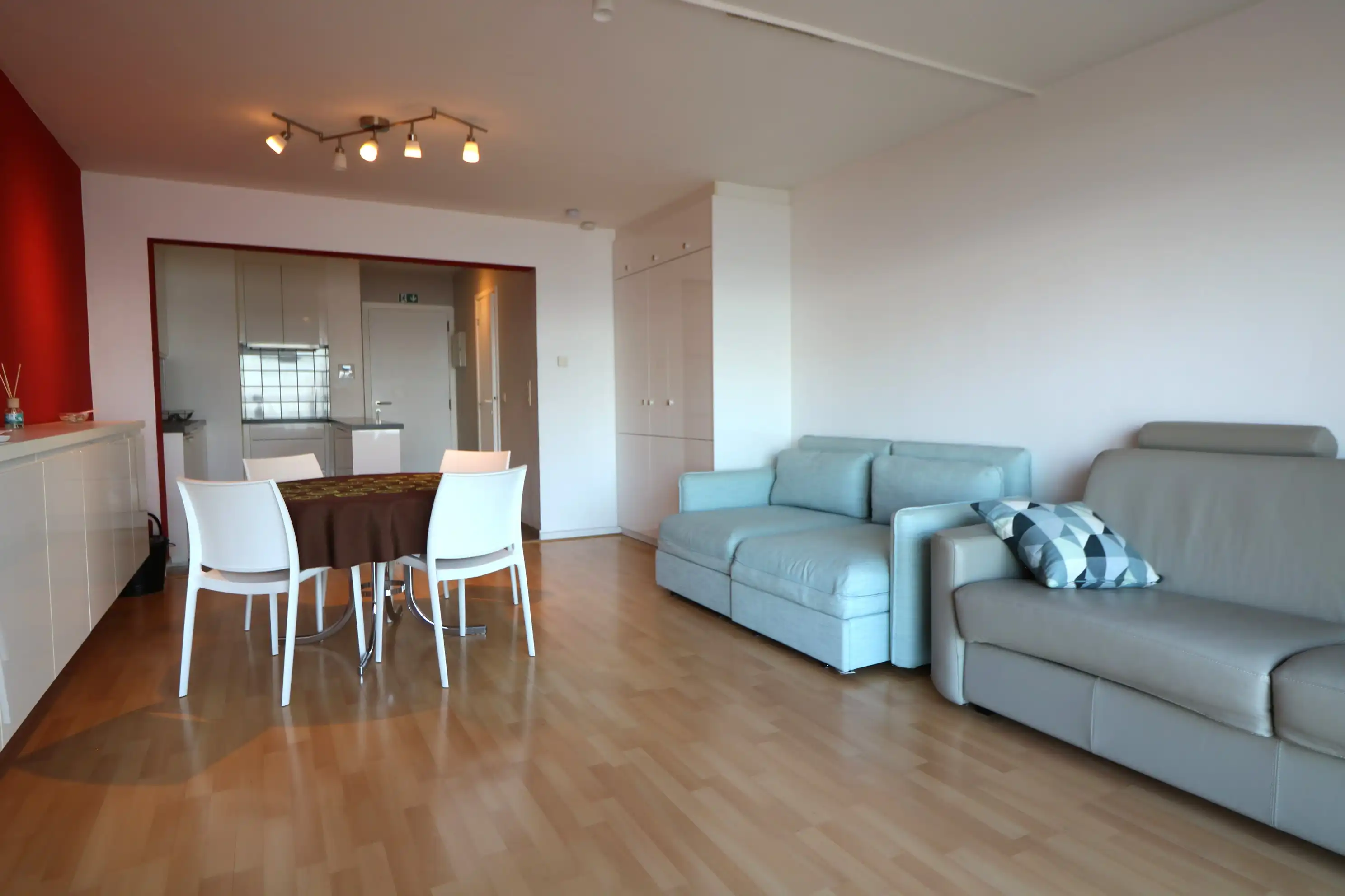 Studio op de 5de verdieping van de residentie Noordzee met terras en prachtig zeezicht. foto 3