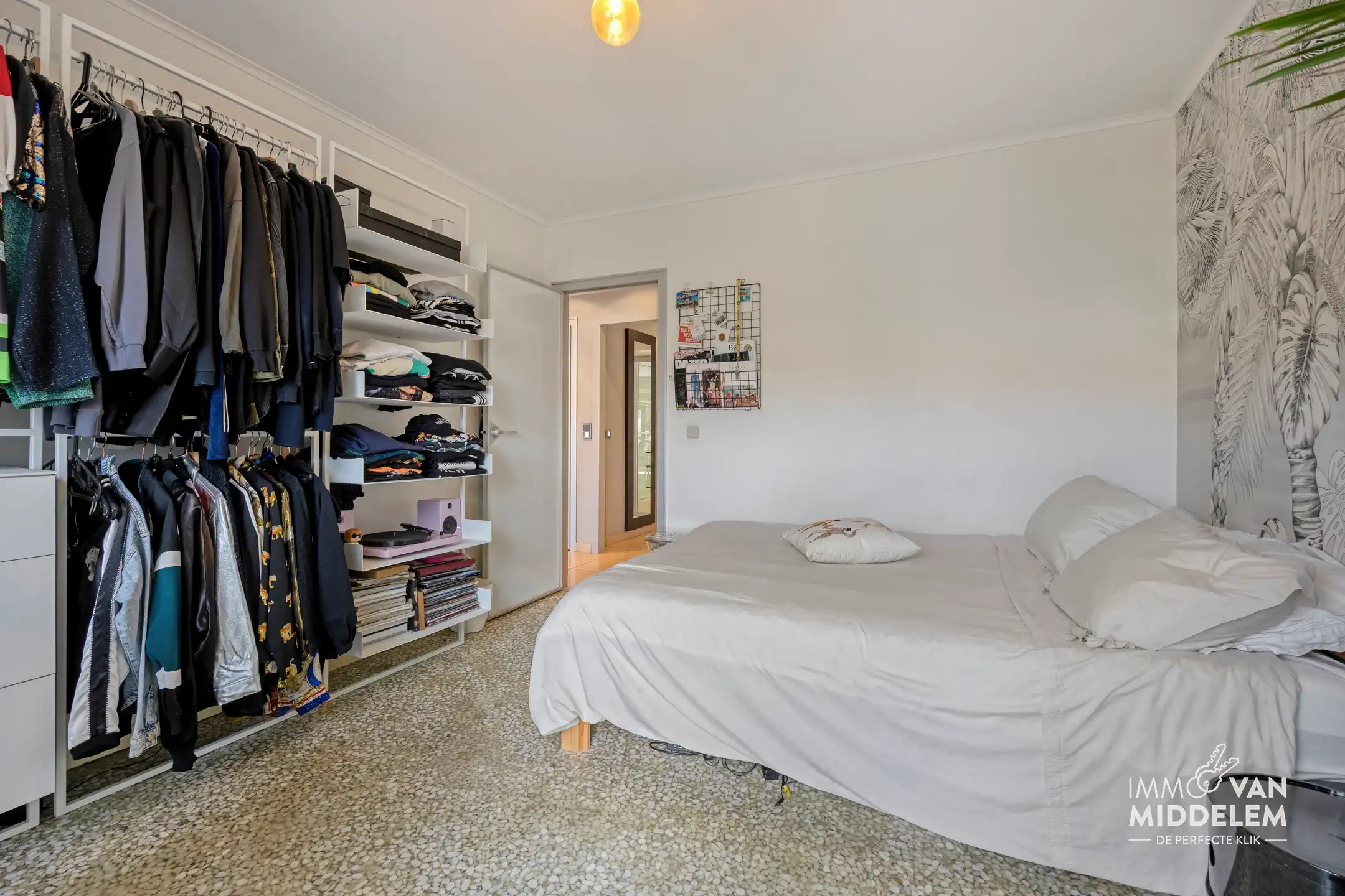 INSTAPKLAAR 2-SLAAPKAMER APPARTEMENT MET TUIN EN GARAGE foto 12