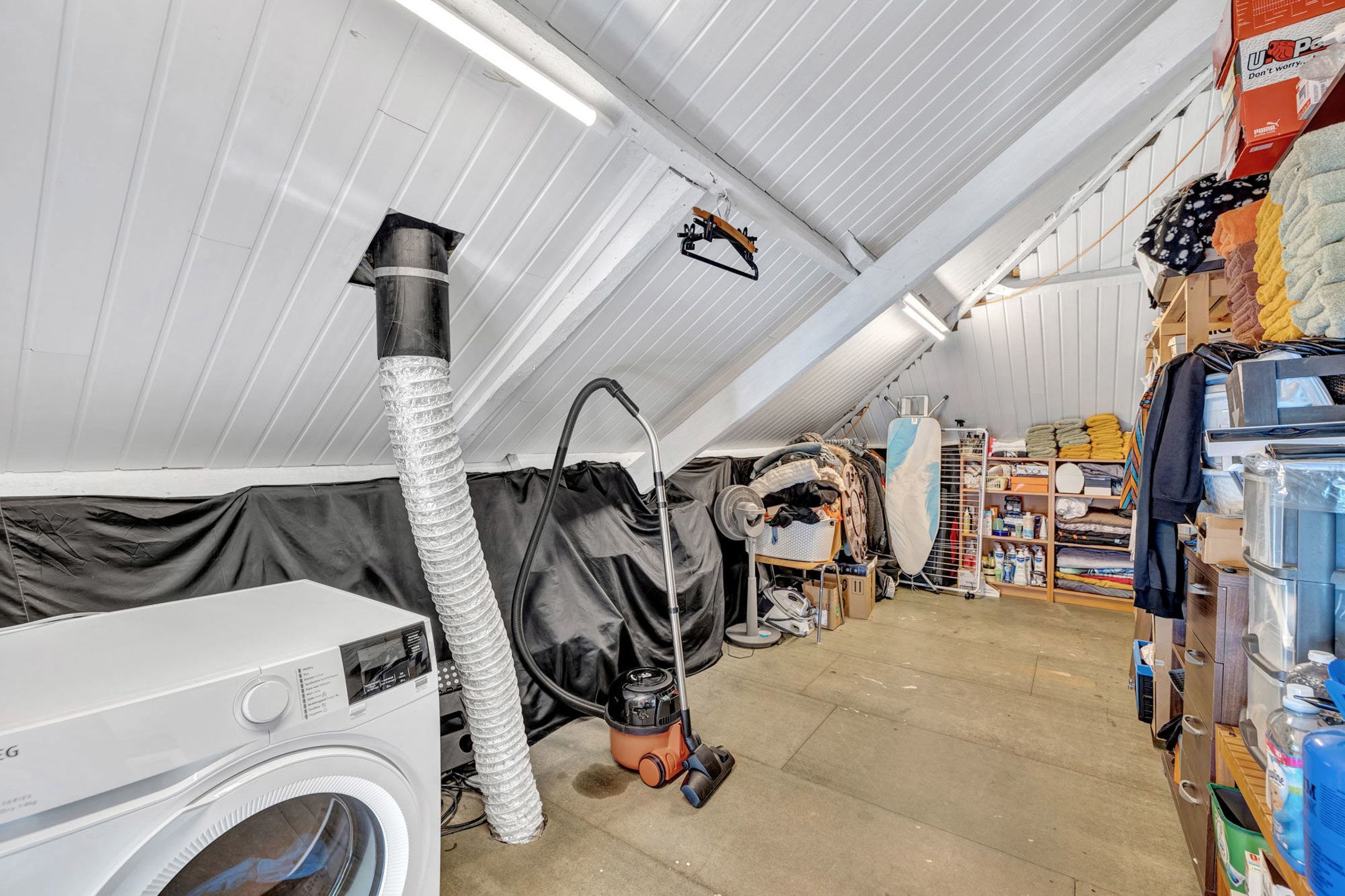 Ruime woning met prachtige tuin en diverse mogelijkheden foto 18