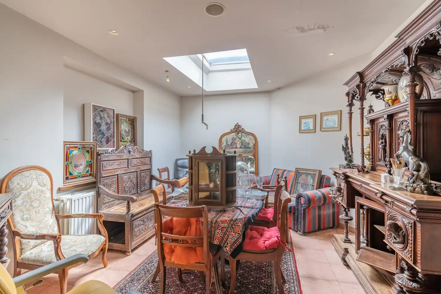 Zeer gunstig gelegen handelshuis op een ruim perceel grond foto 6