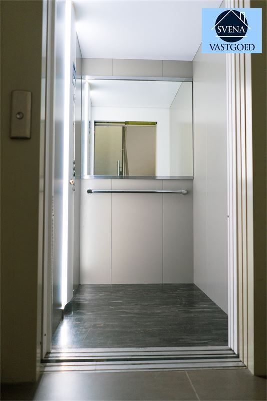 LUXUEUS APPARTEMENT MET 2 SLAAPKAMERS foto 2