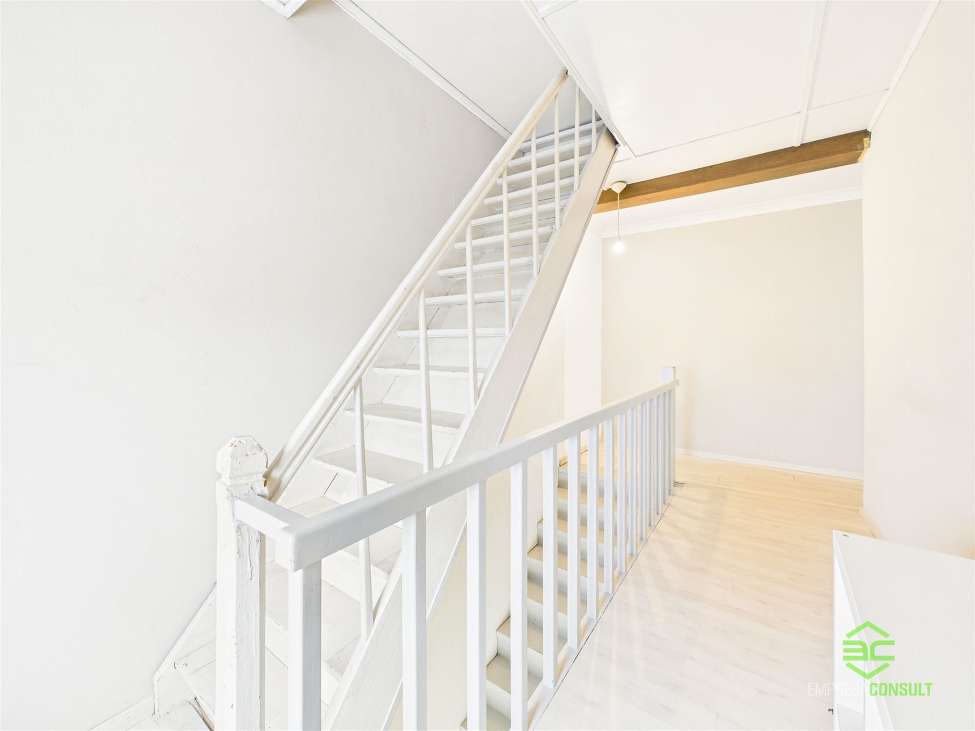 Ruime gezinswoning met 3/4 slpk en praktijkruimte! foto 11