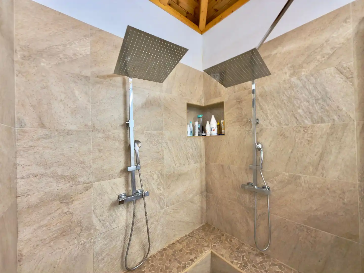 Authentieke woning in historisch dorp Aripe foto 10