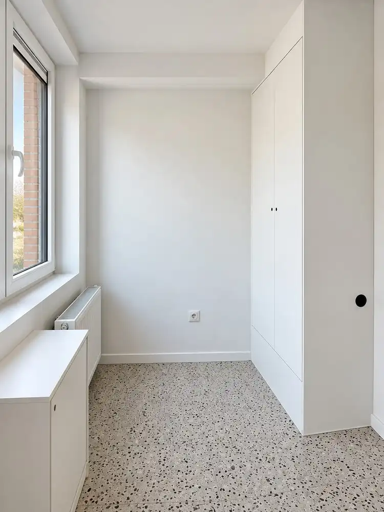 Vernieuwbouwwoning met 3 slaapkamers en koer foto 2