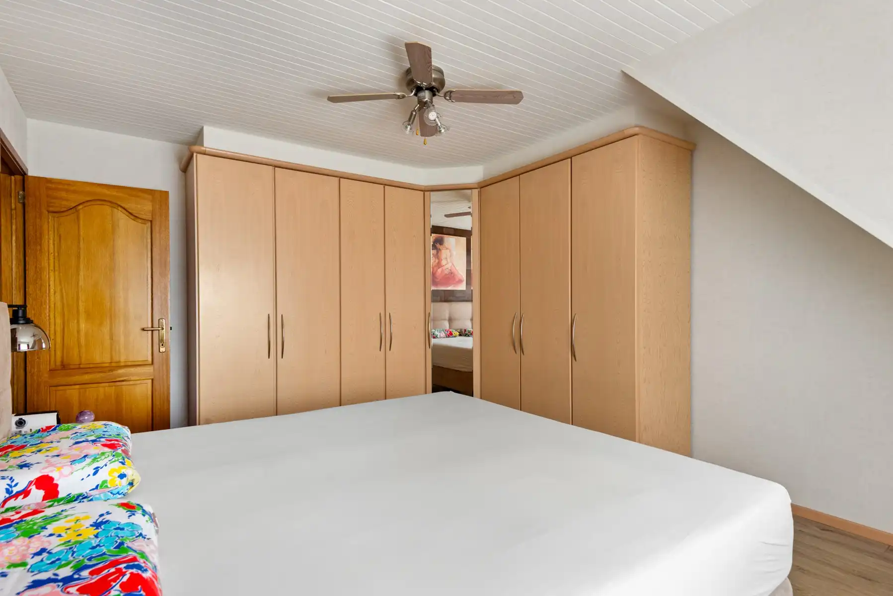 Ruime woning op toplocatie foto 19
