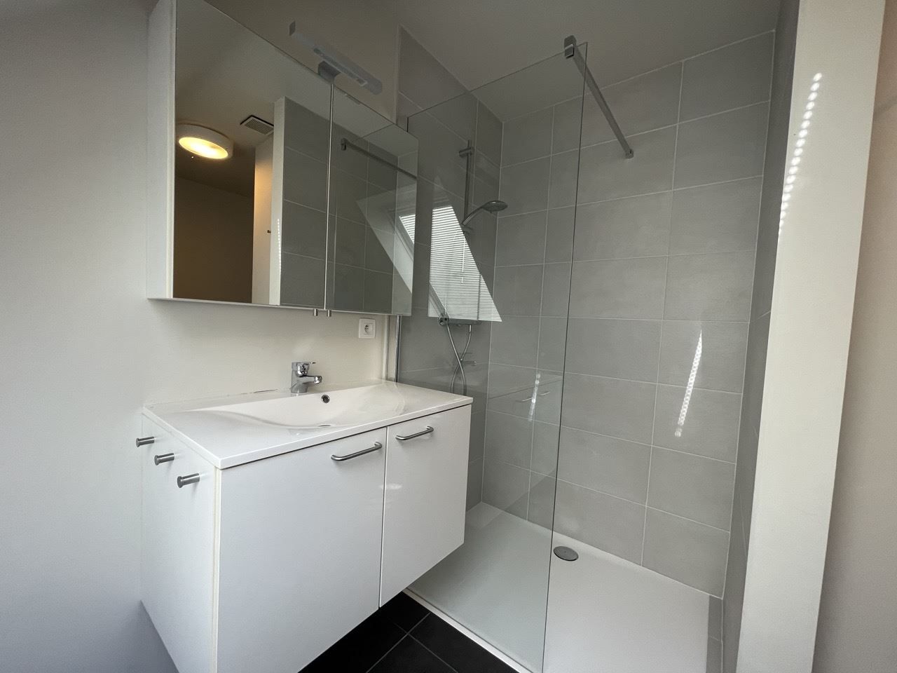 Duplex appartement met 3 slpks, terras (12,63m²) en 3 parkeerplaatsen (Moerbeke) foto 22