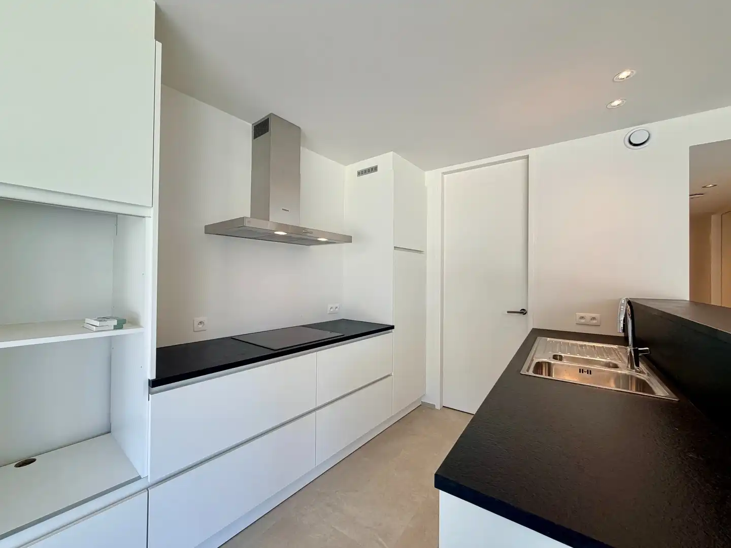 Gelijkvloers nieuwbouwappartement met uitzonderlijk E-peil te centrum Tielt! foto 6