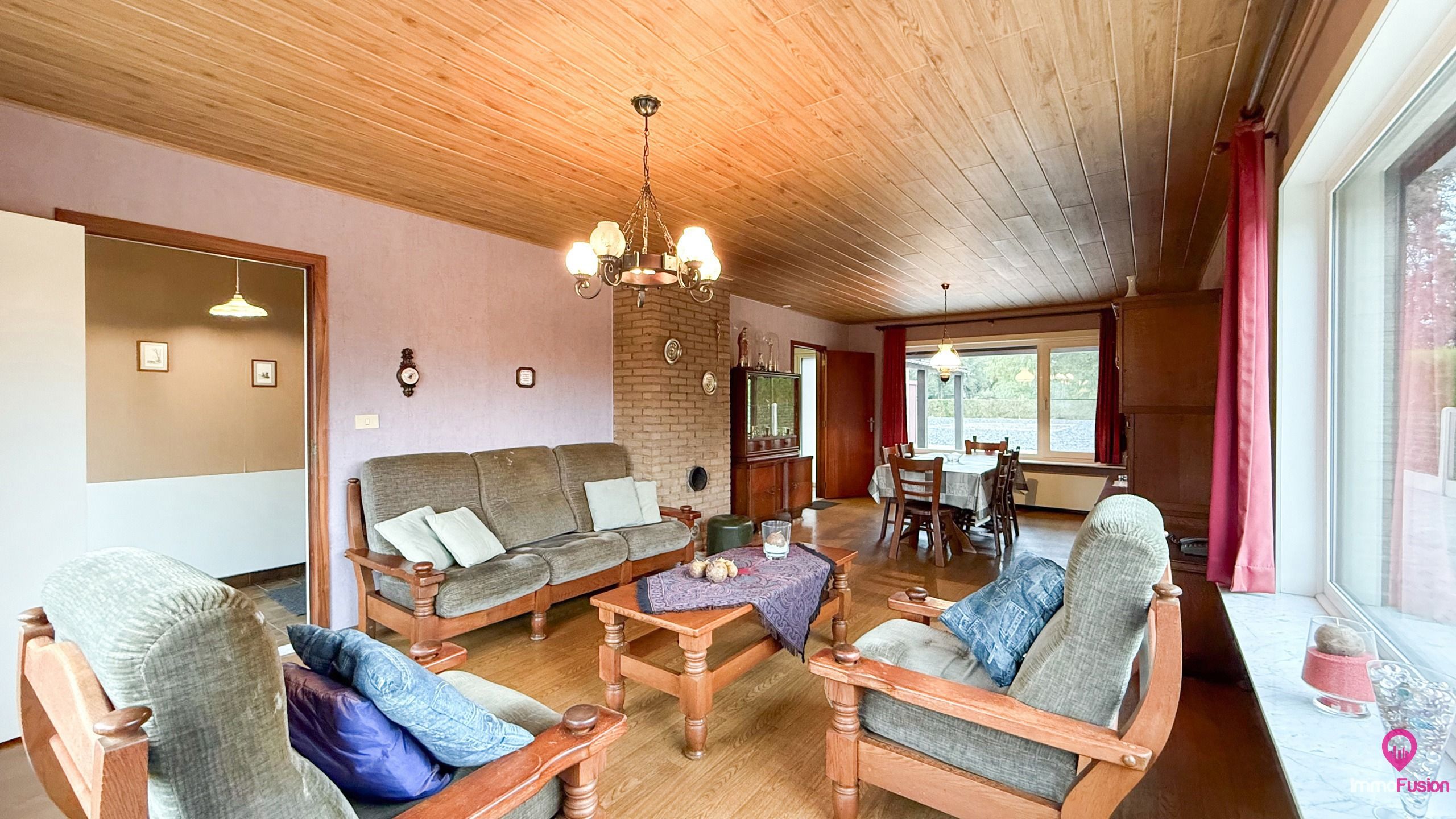 Gelijkvloerse woning op 10a met 3slpk en inpandige garage! foto 3