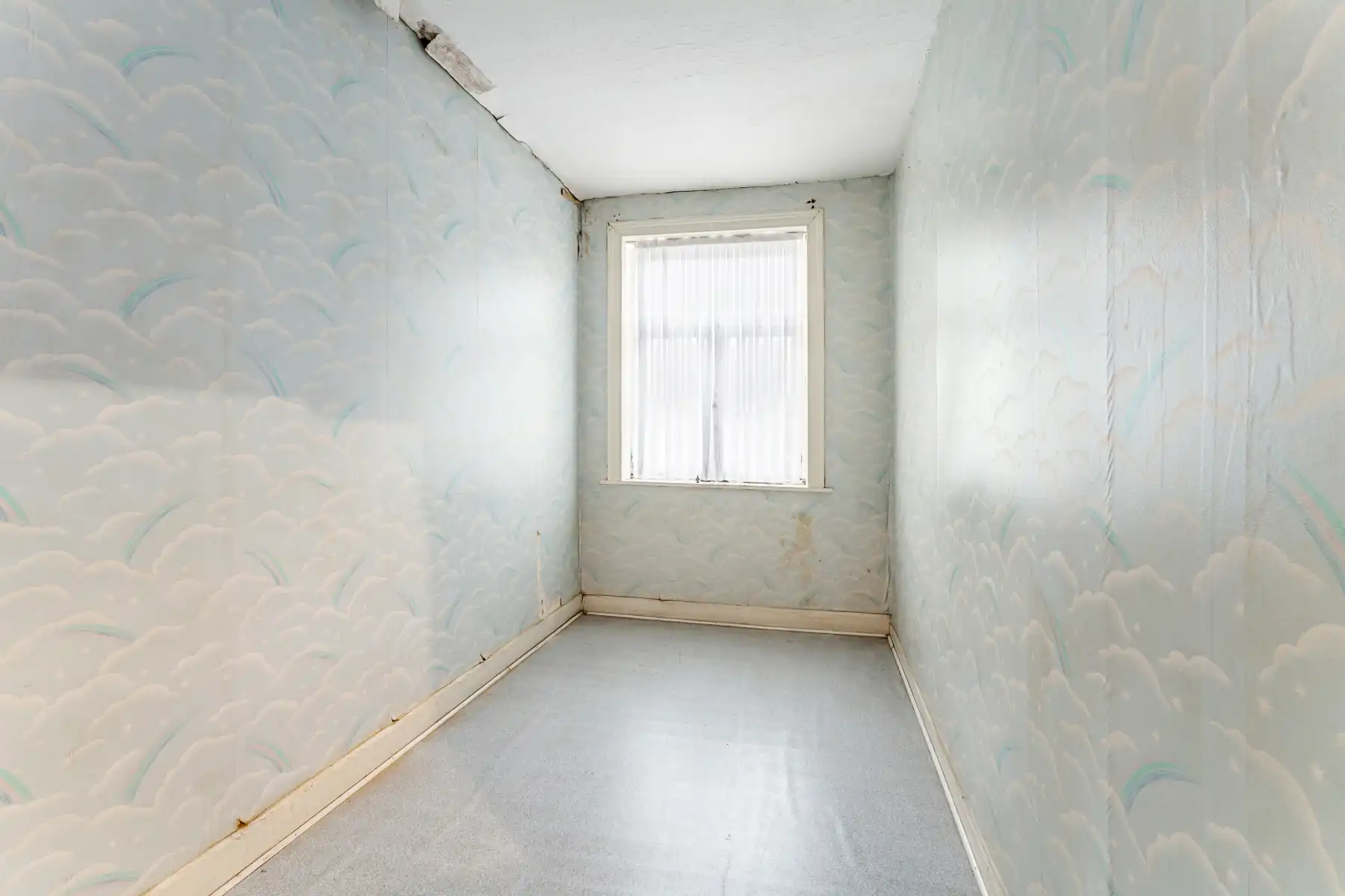 Centraal gelegen te renoveren woning met tuin foto 11