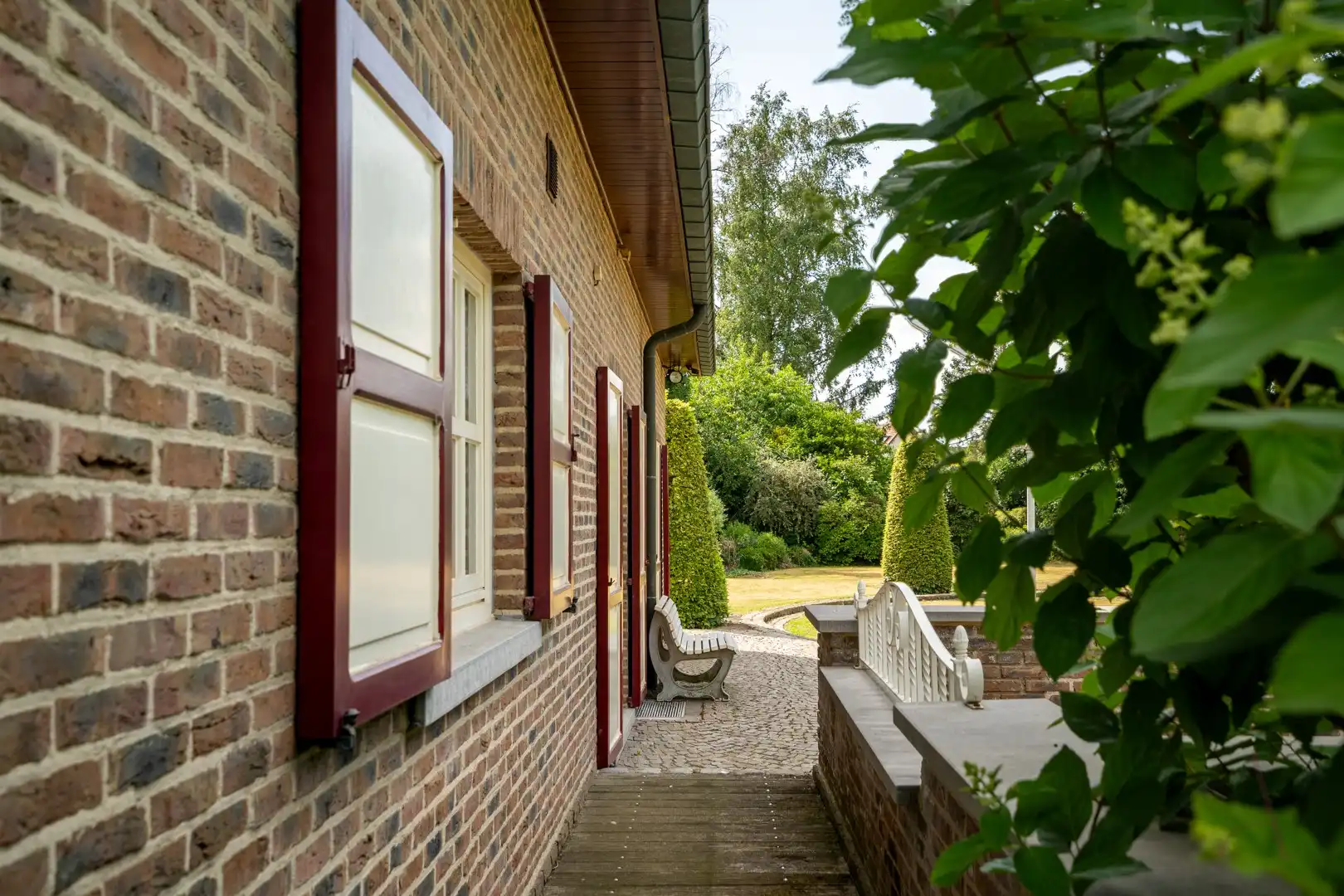 Riante karaktervolle villa met parktuin op ruim 1 hectare foto 13