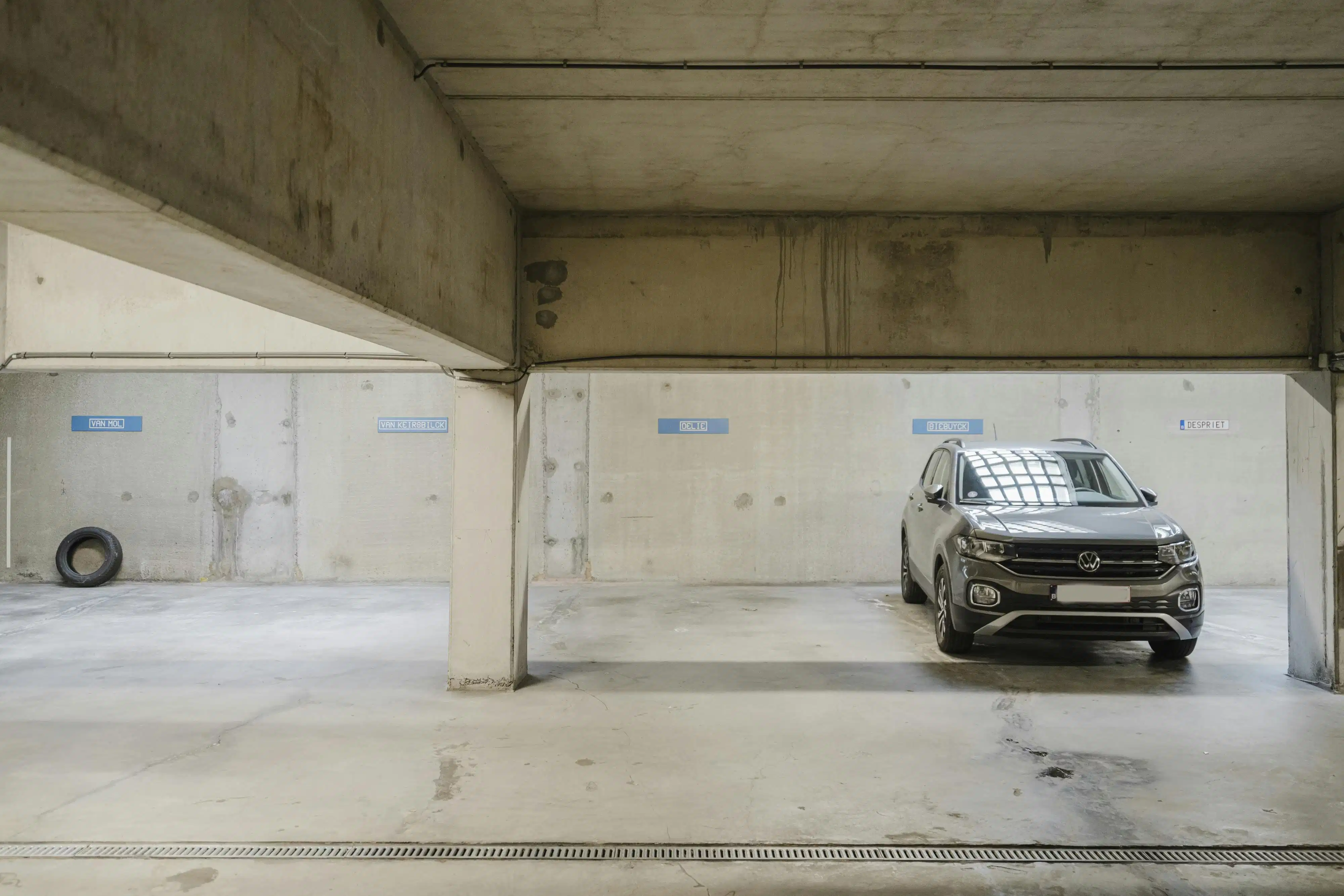 Ruim appartement met 3 slaapkamers en zicht op de Leie te koop in Kortrijk! foto 12