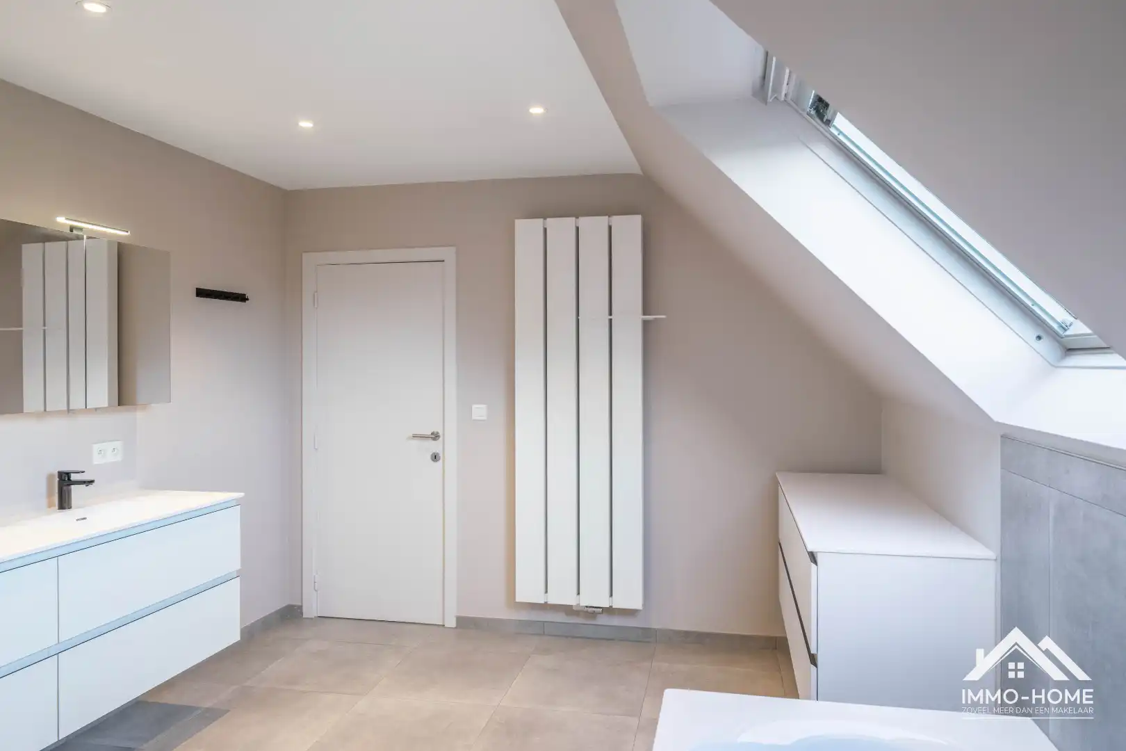 Prachtige ruime villa in een doodlopende straat in Oostakker!  foto 15