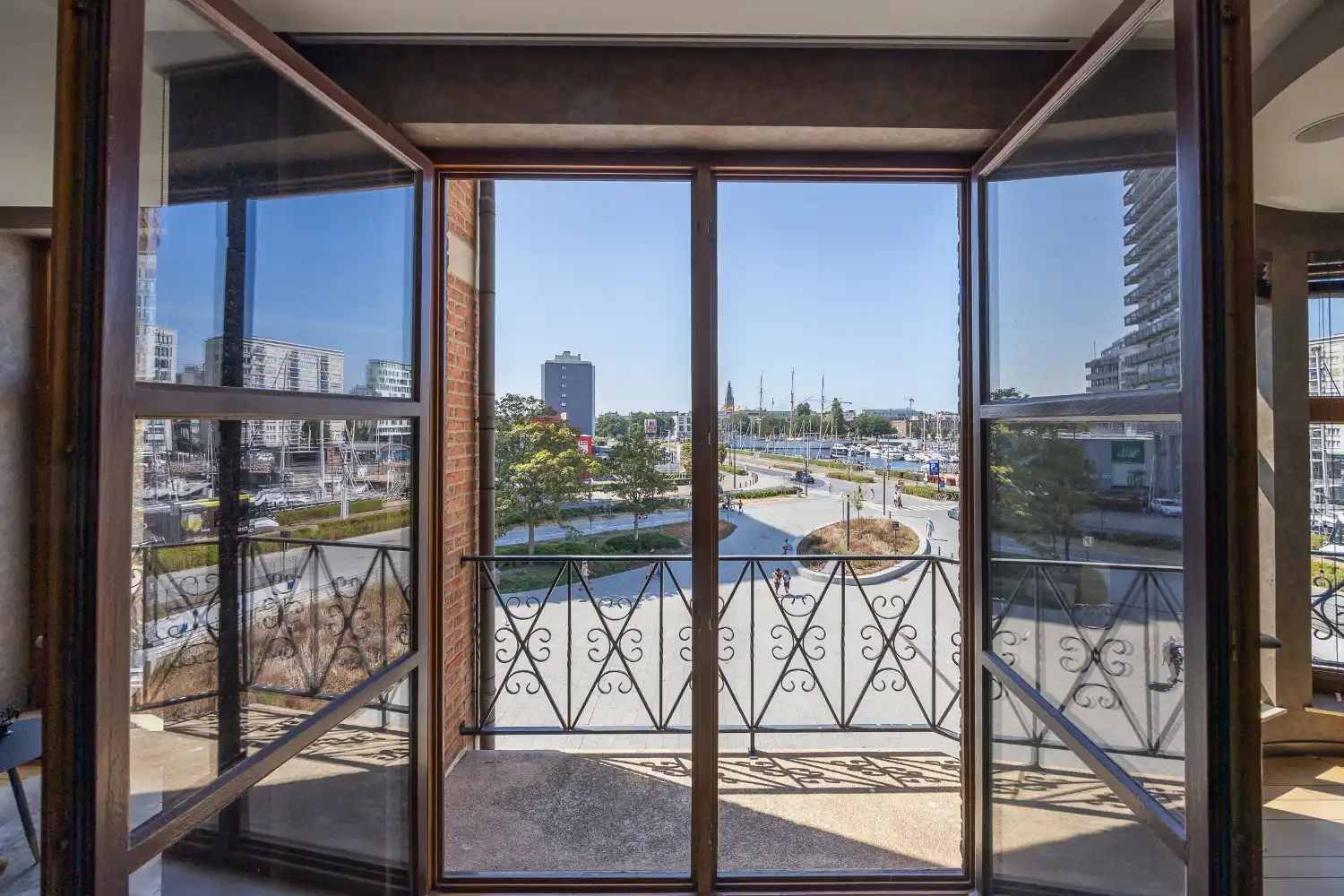Prachtig 3-slaapkamer appartement met zicht op de jachthaven foto {{pictureIndex}}