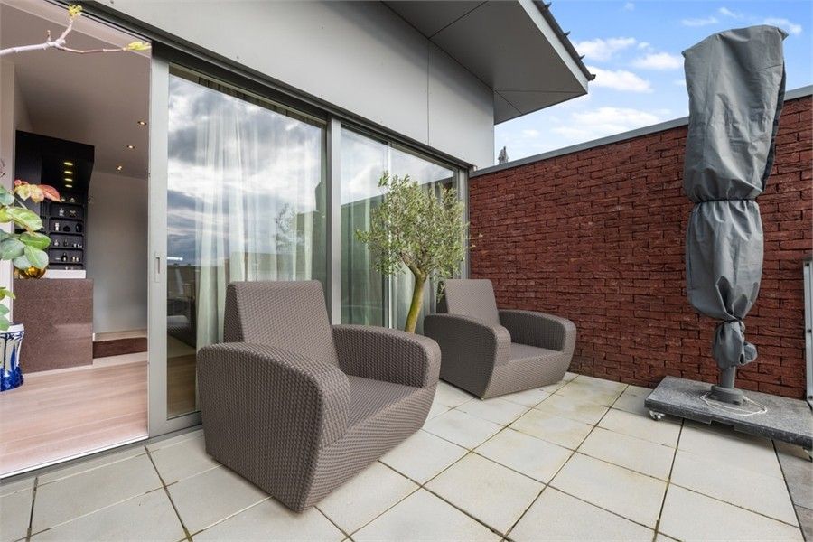 LUXUEUS APPARTEMENT VAN 365M² MET AFWERKING VAN HOOGSTE KWALITEIT IN TONGEREN foto 28