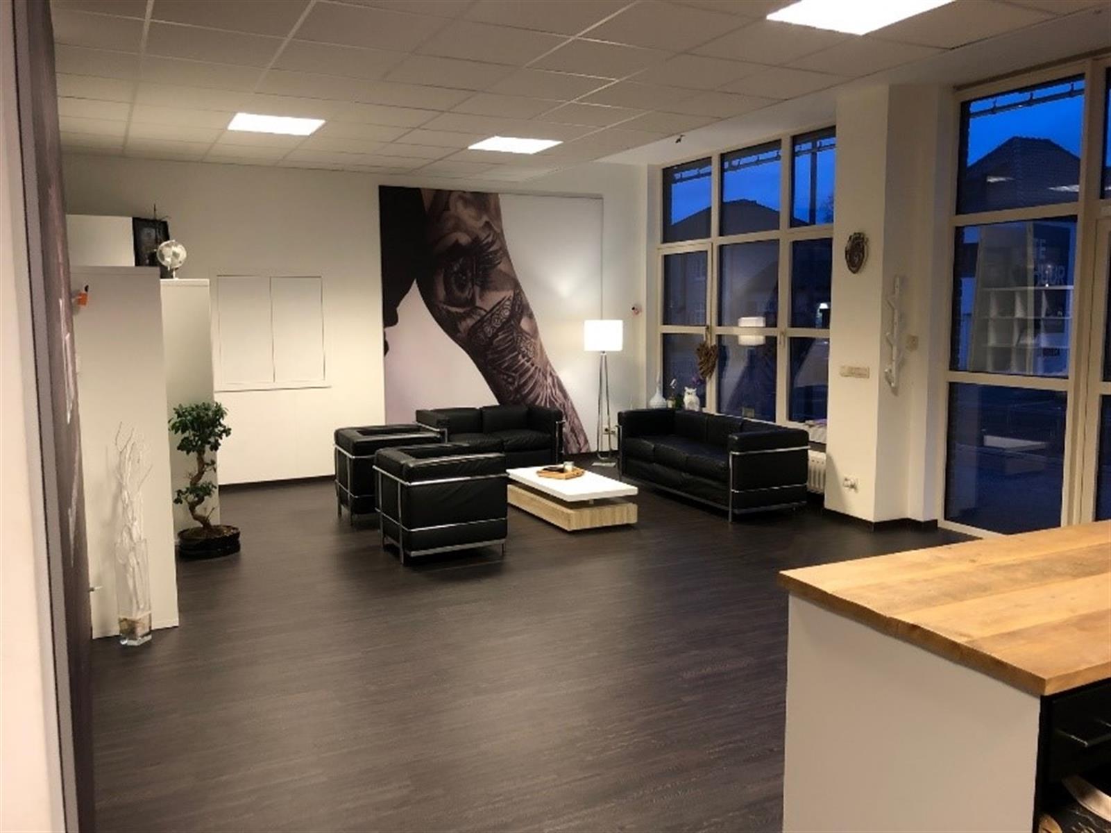 Verzorgde handelsruimte met parkeergelegenheid foto 4