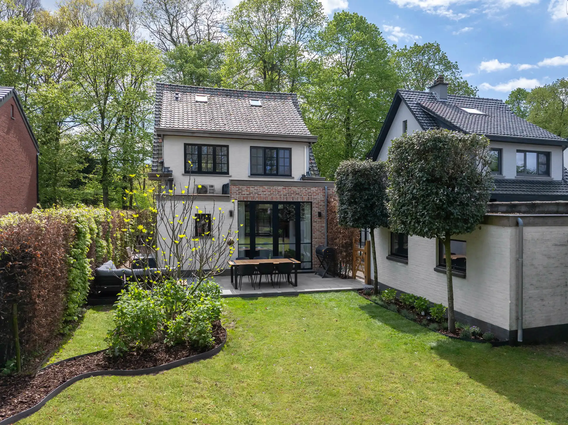Stijlvolle woning op groene toplocatie nabij het centrum foto 17