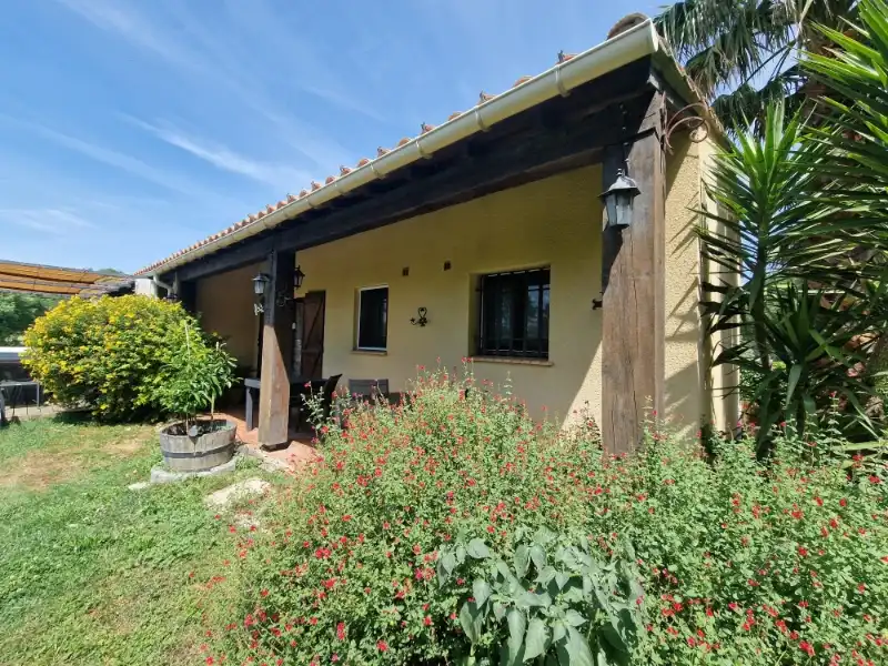 Villa omgevormd tot B&B met vijf mooie kamers en studio in een prachtige en groene omgeving in Carcasonne foto 4