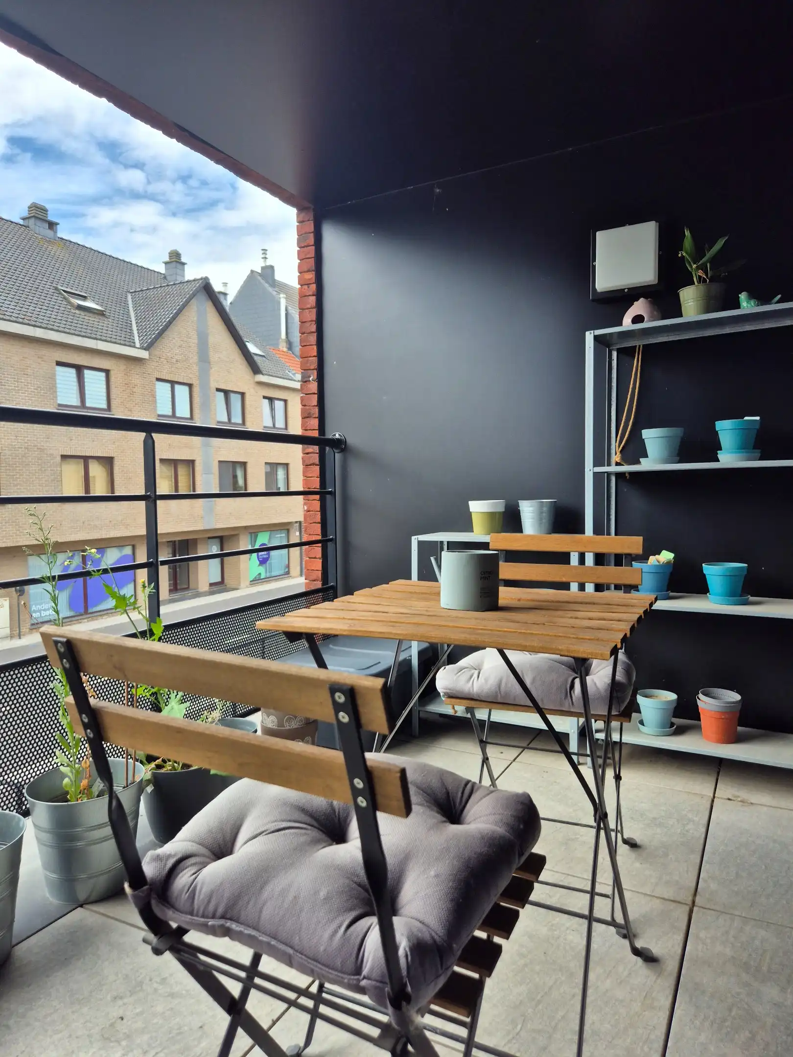Appartement  met 2 slaapkamers, terras en parkeerplaats foto 2