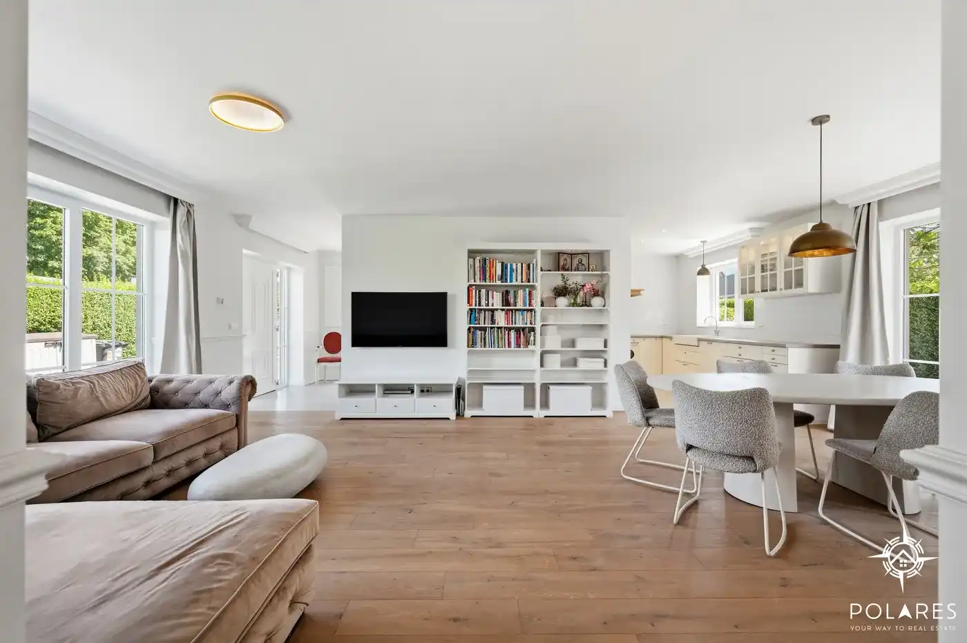 Volledig gerenoveerde moderne bungalow met zwembad – 100% instapklaar. foto 7