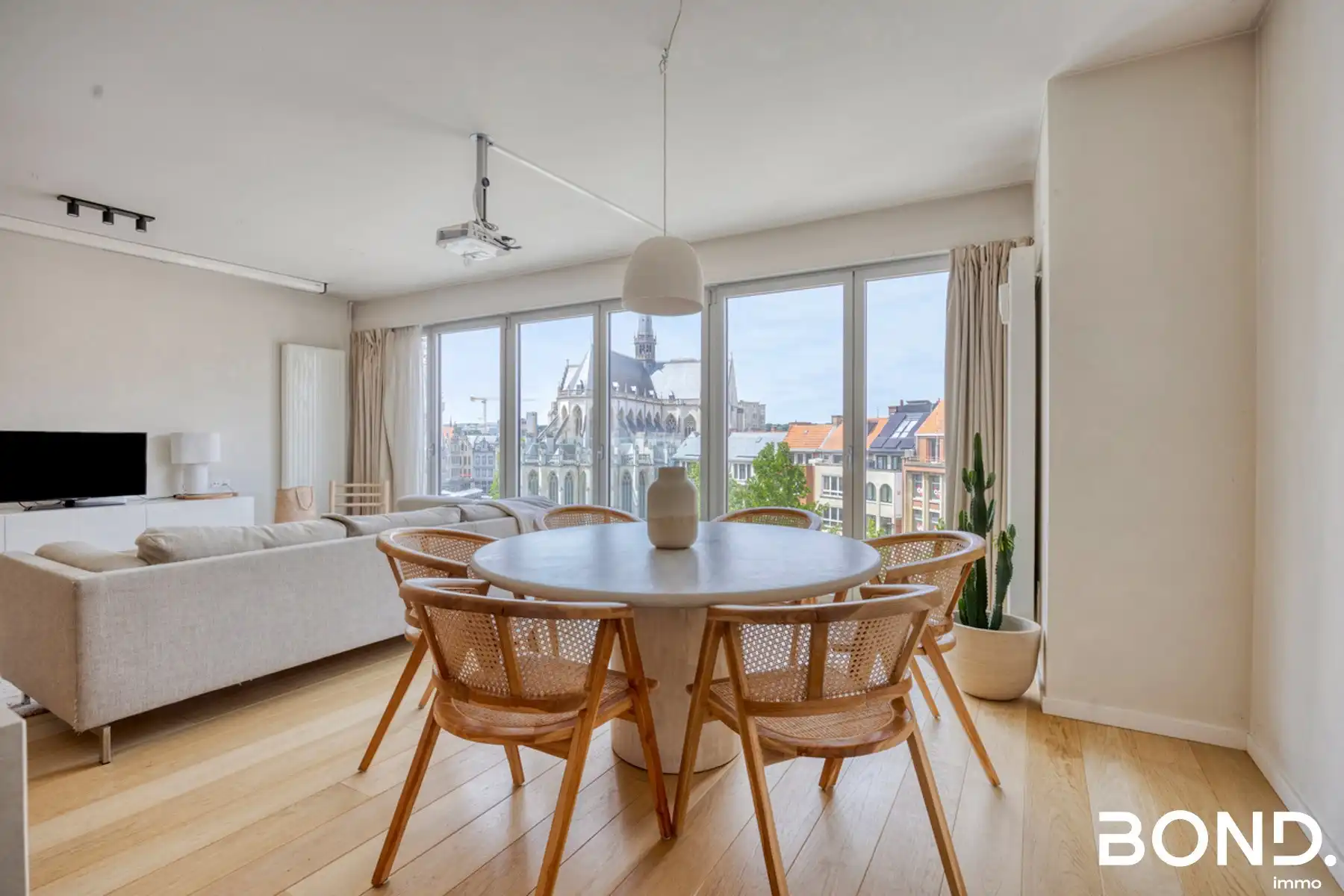 Appartement te huur foto 2
