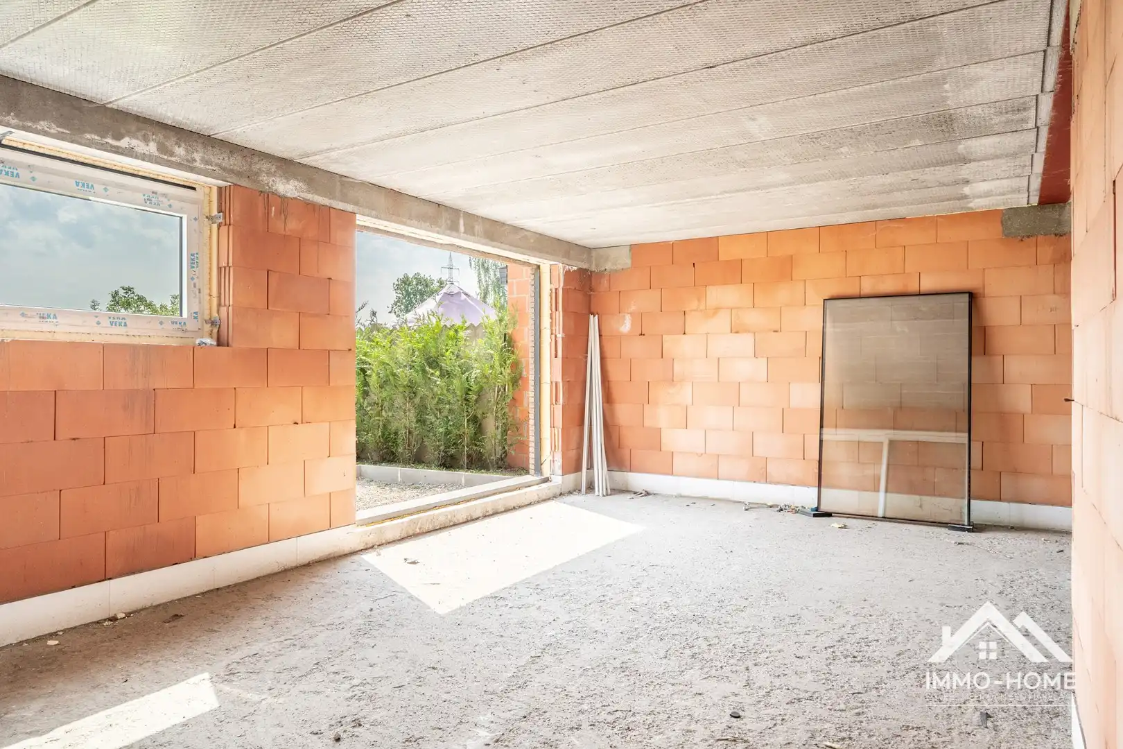 HOB casco woning met héél veel potentieel foto 8
