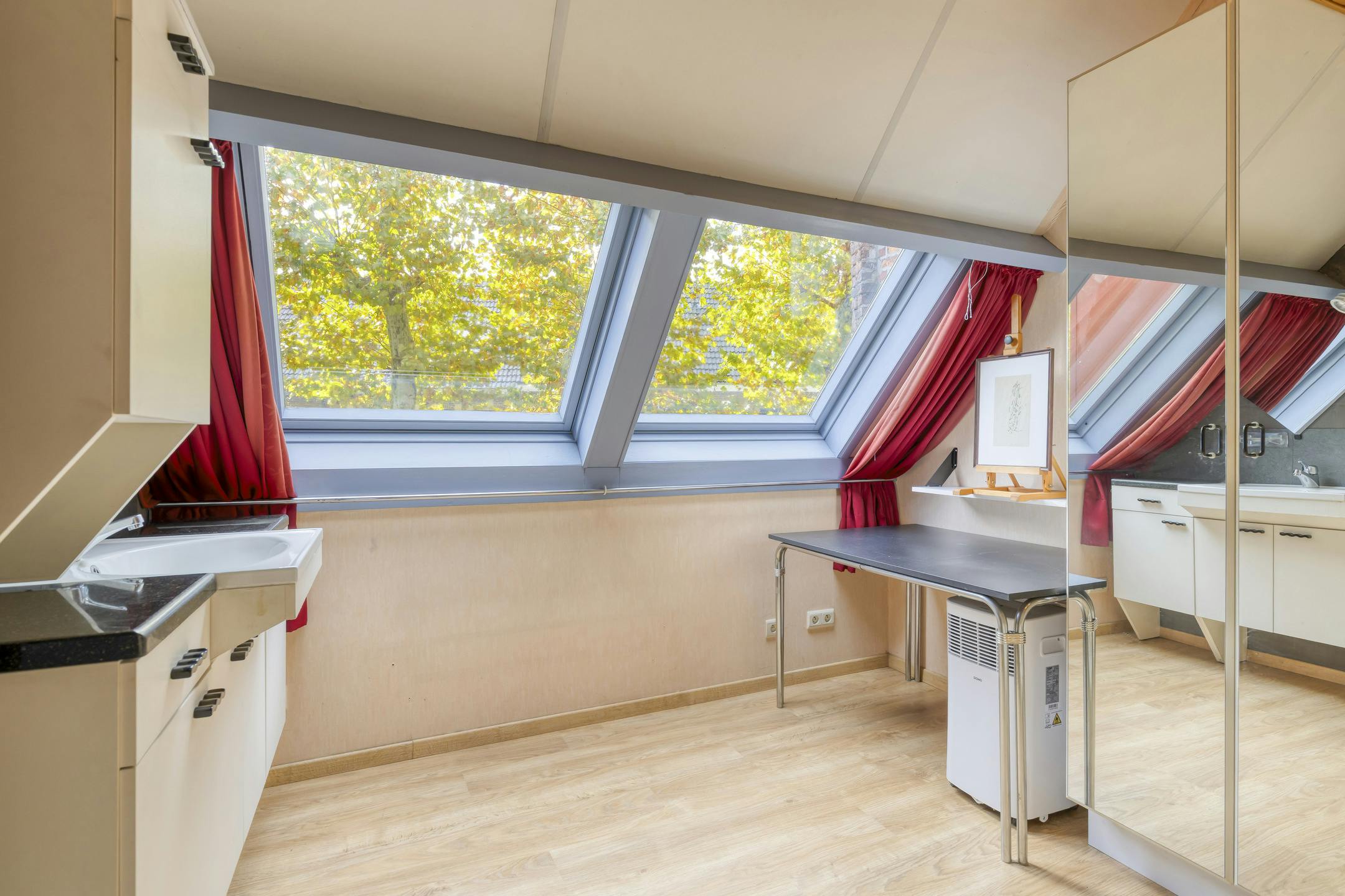 Ruim huis met 5/6 slaapkamers, garage en tuin in Boom foto 22