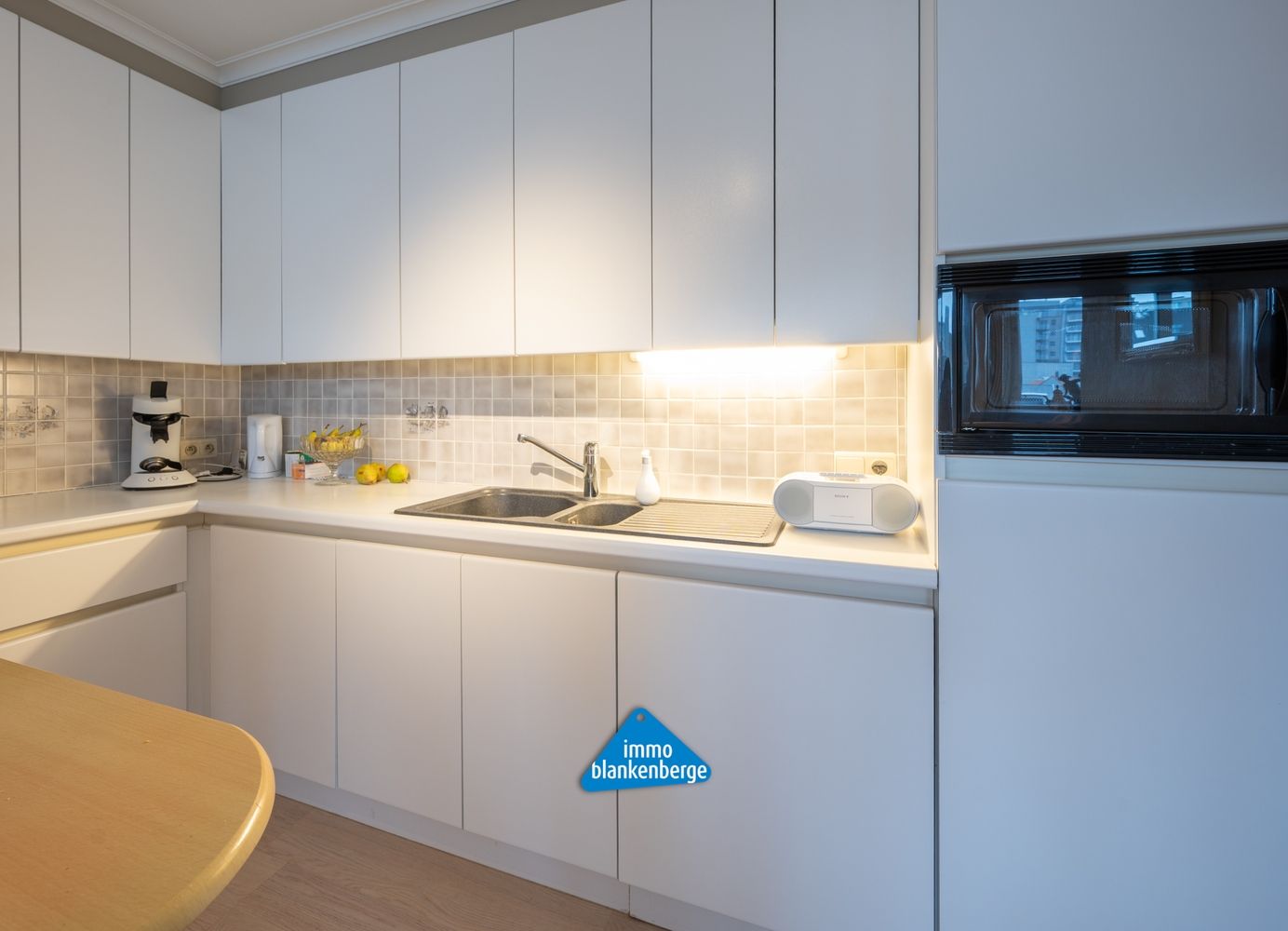 Lichtrijk hoekappartement met open zicht in het centrum van Blankenberge foto 9