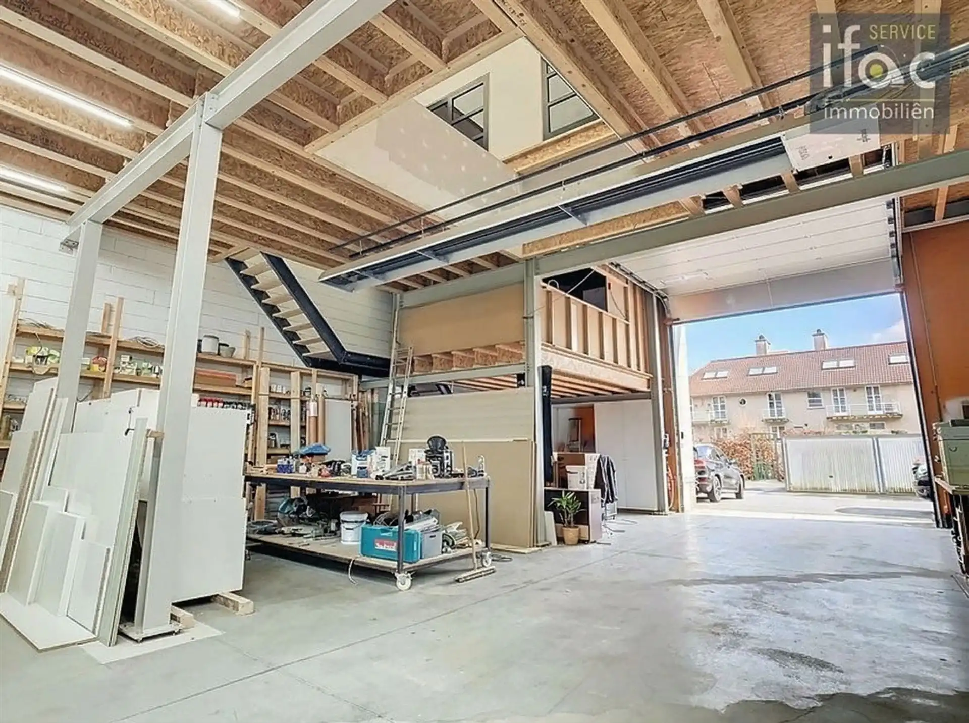 Ruime loods met kantoor, keuken en sanitair foto 7