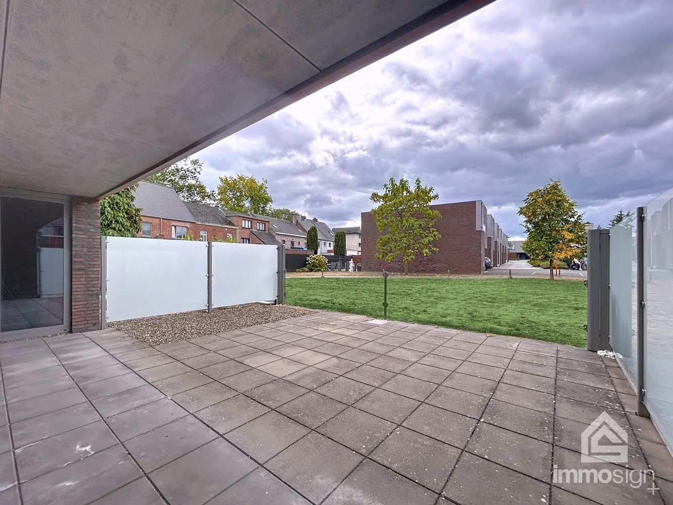Ruim gelijkvloers appartement (118 m²) in hartje Bree met ruim terras (53 m²), grote kelderberging en extra brede staanplaats foto 24