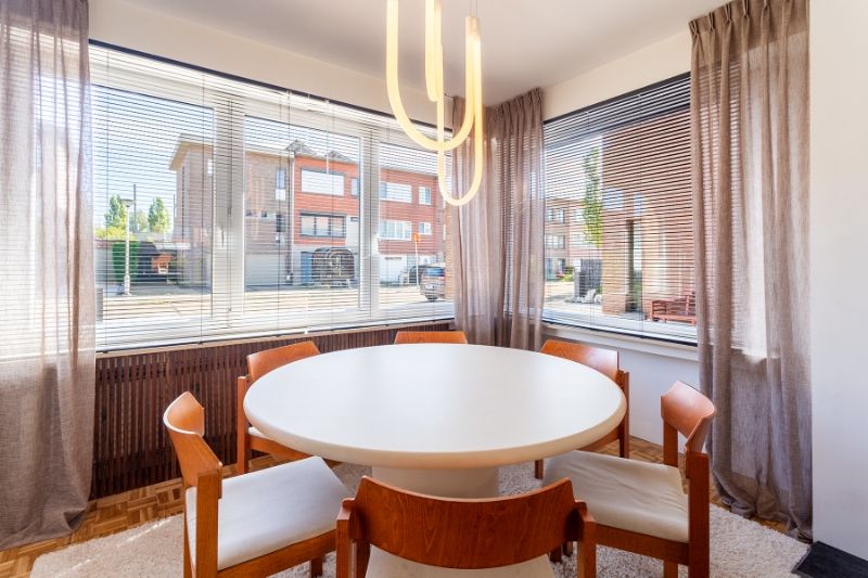 Prachtige eigendom met een zee van ruimte en licht, top afwerking, instapklaar! foto 19