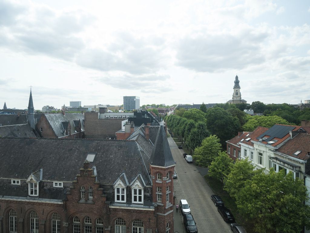 Eén slaapkamer, zevende verdieping met indrukwekkend zicht foto 4
