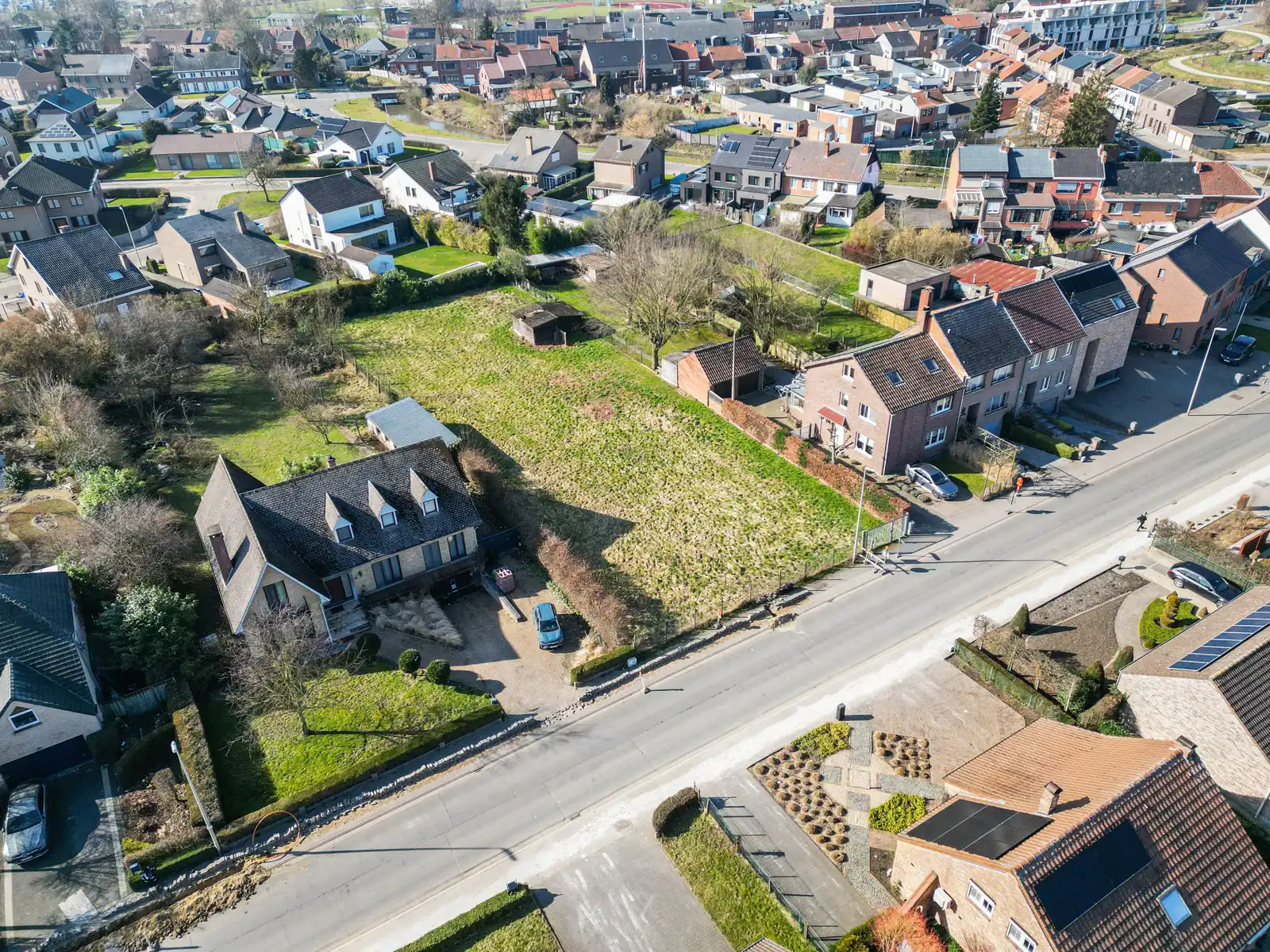 BOUWGROND 1.739 m² - OB - CENTRAAL - ACHTERGEVEL OP Z-W foto 3