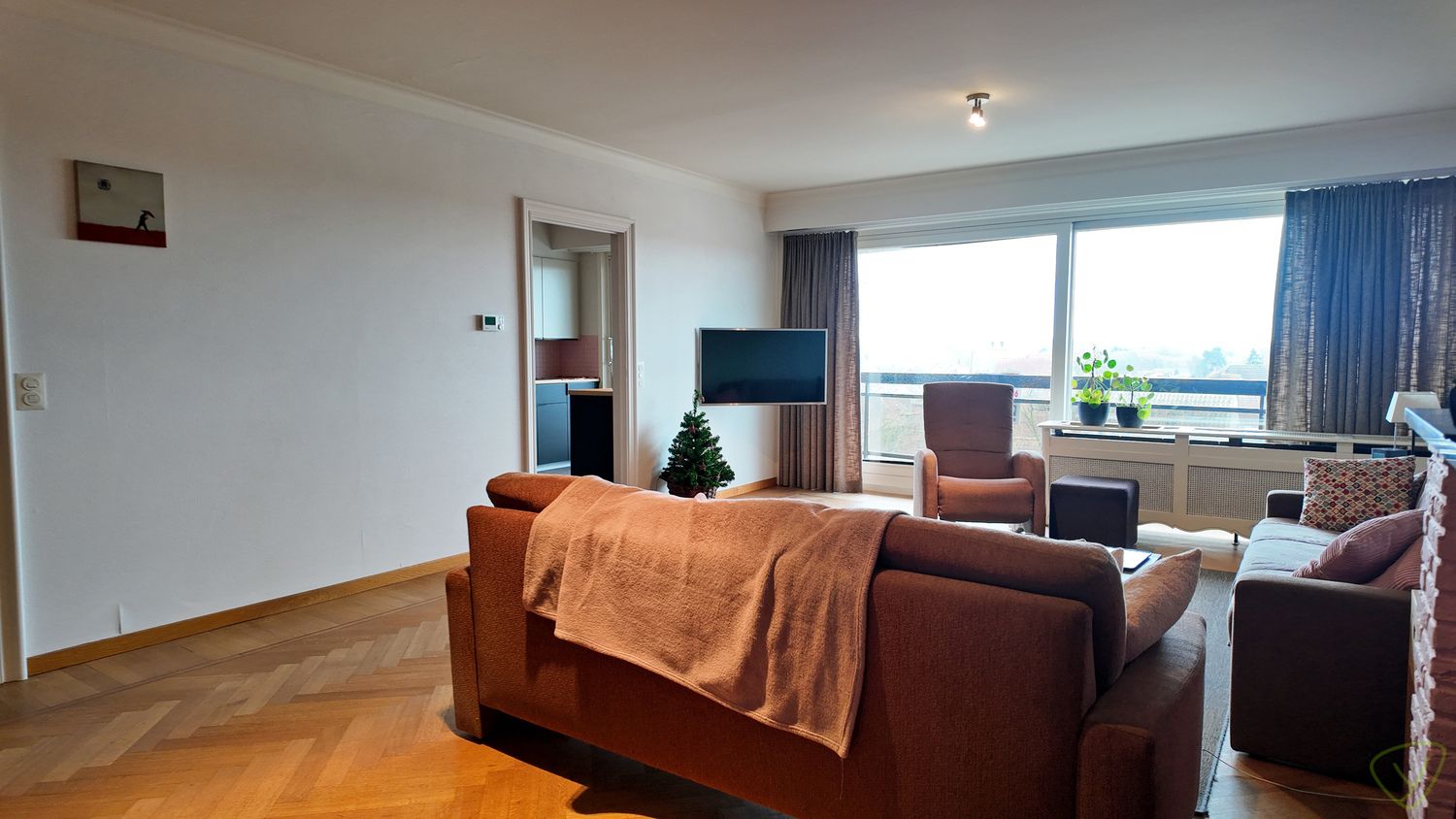 Instapklaar appartement te huur nabij het centrum van Eeklo! foto 3