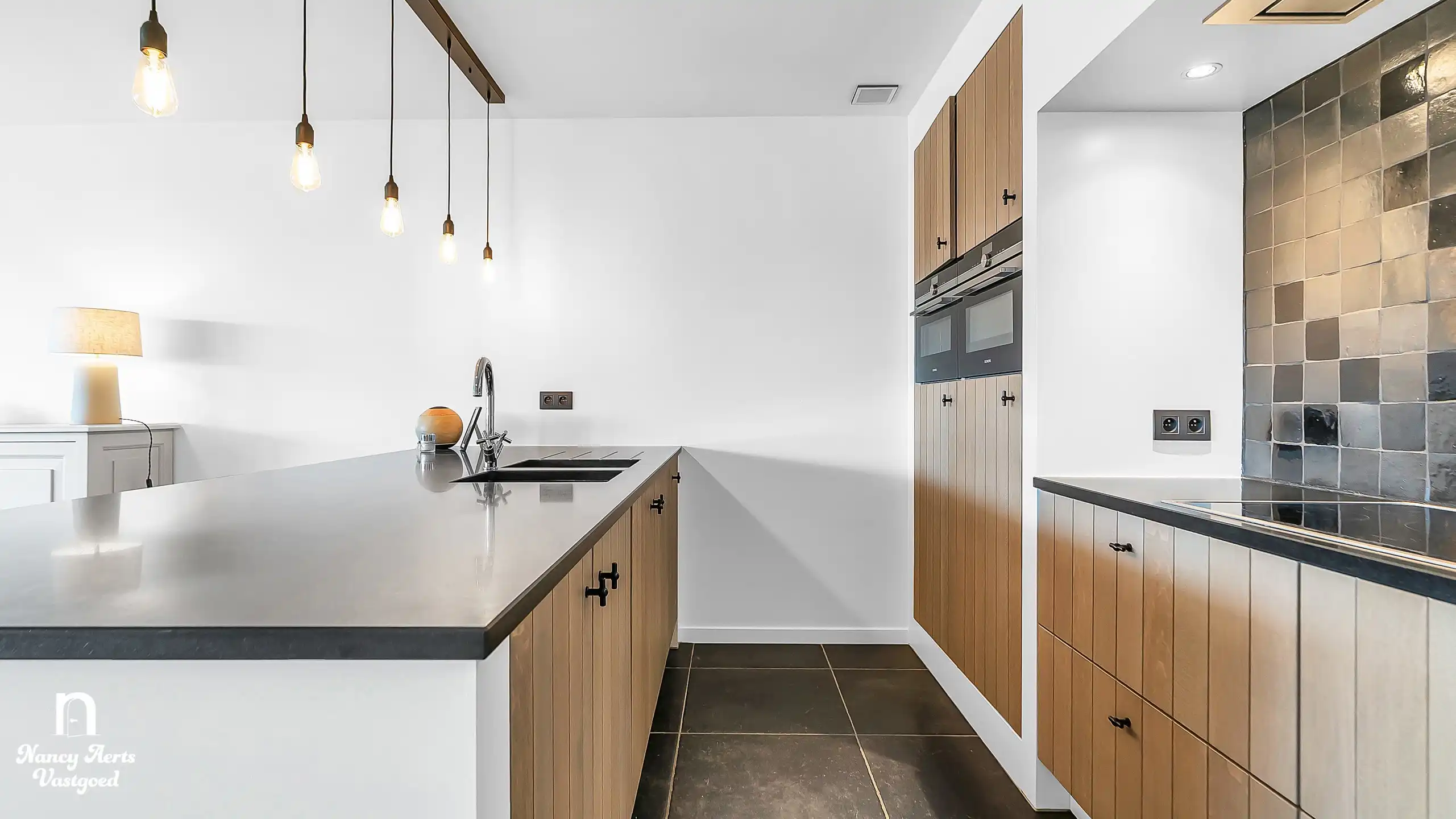 Luxueus appartement met terras en hoogwaardige afwerking foto 3