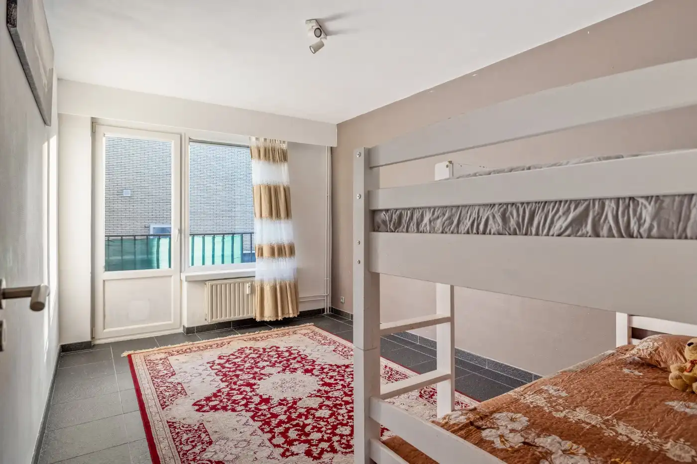 Gezellig app. op 1e verd. met 2 slpk., balkon én garage foto 11