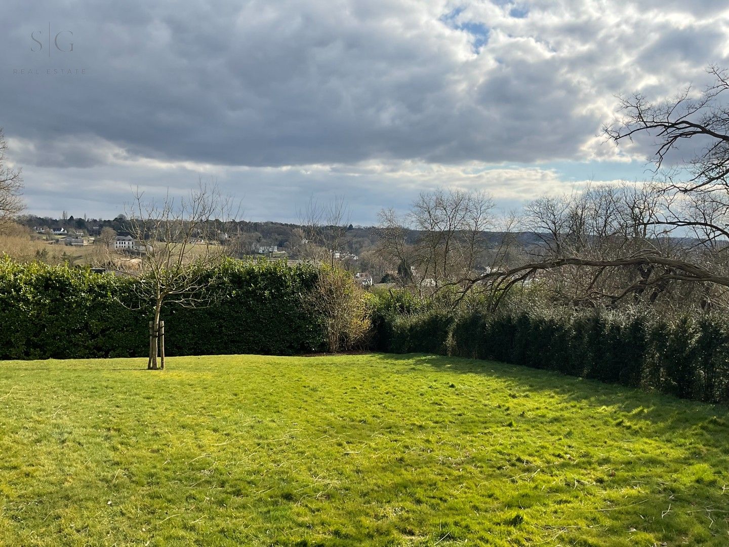 Exclusieve Villa te Koop in Lasne – Panoramisch Vergezicht & Verwarmd Zwembad foto 15