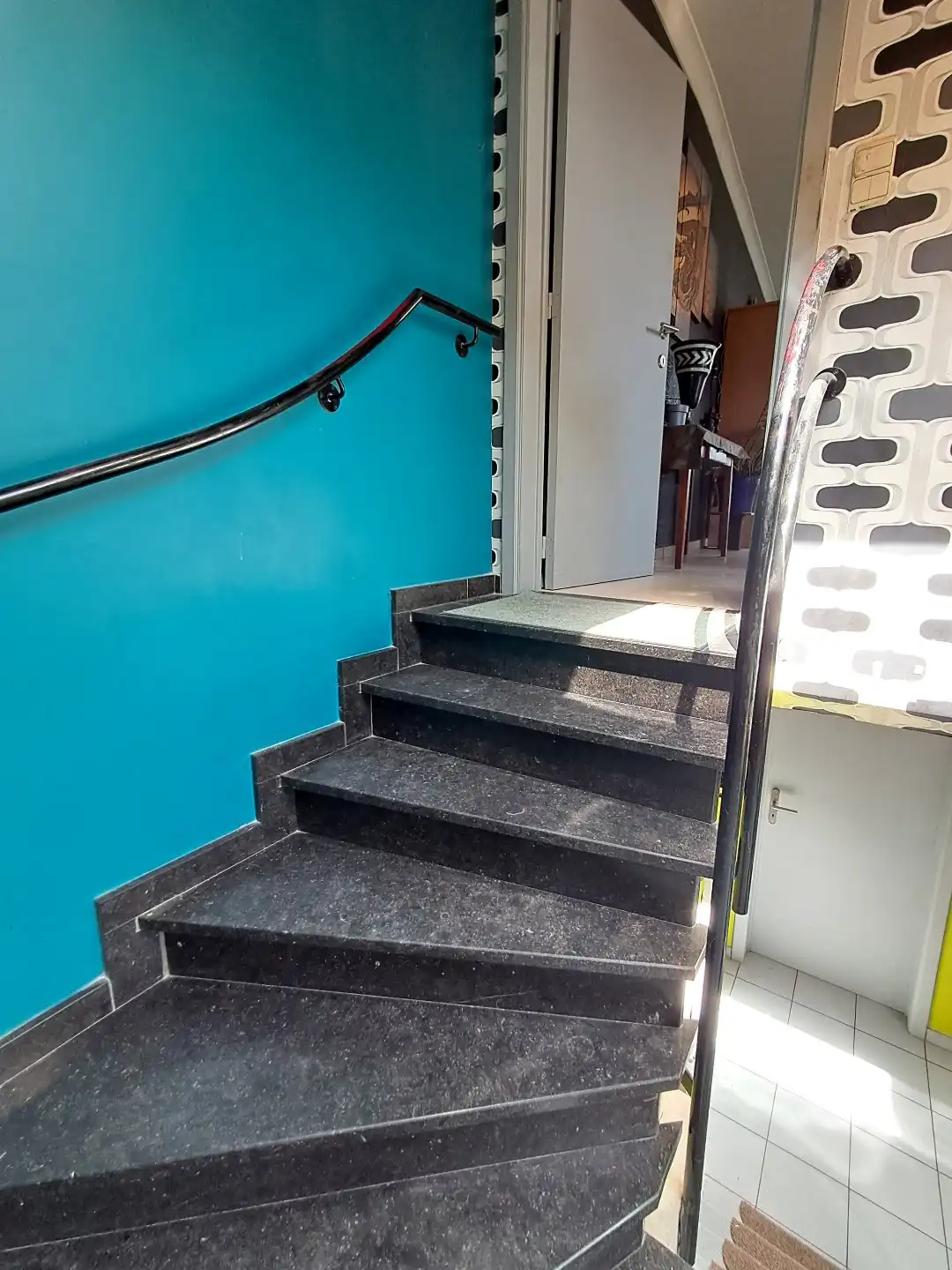 Ruime halfopen woning met polyvalente ruimte te Sijsele foto 4