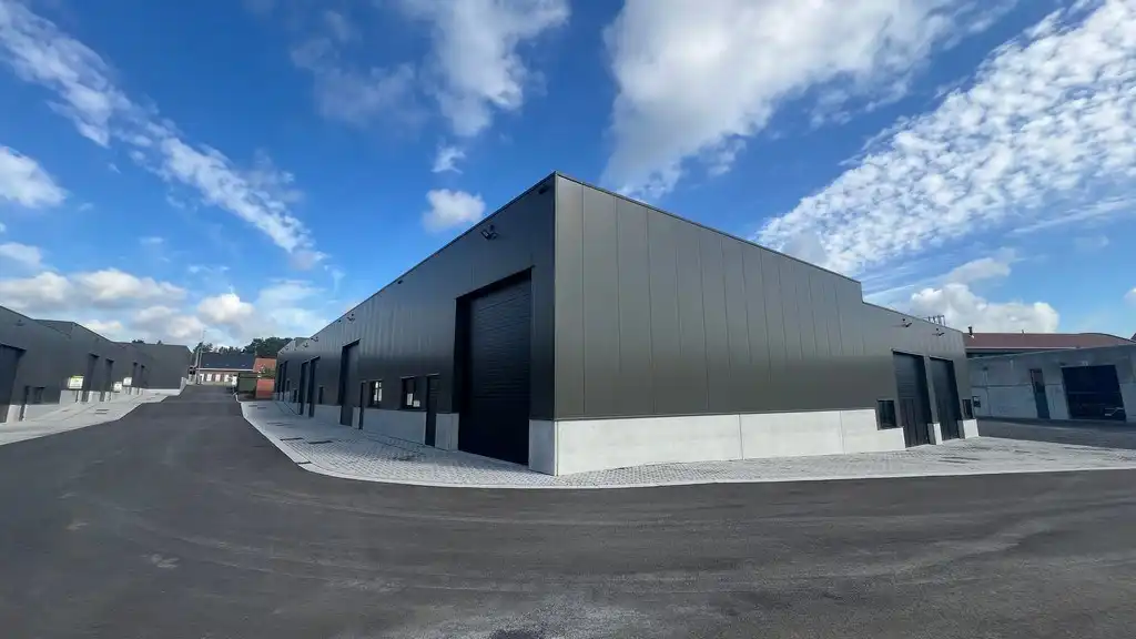 Nieuwbouw magazijn te huur in Tielt foto 10