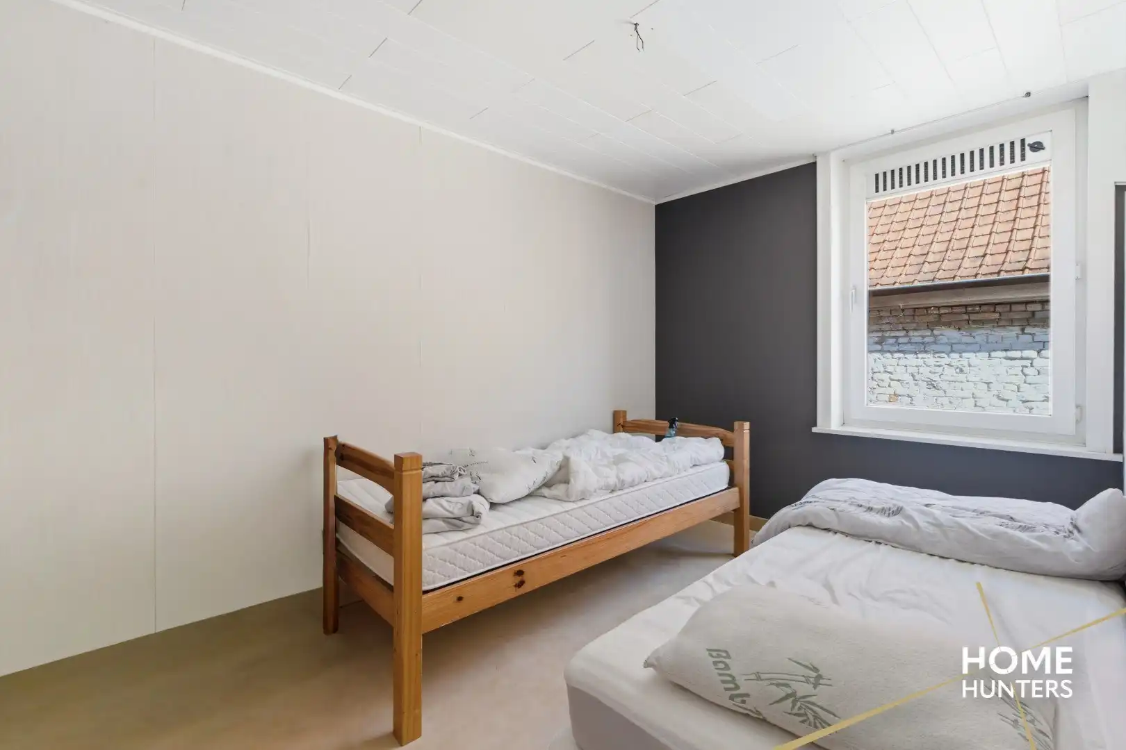 Ruime halfopen bebouwing met 4 slaapkamers in het hart van Diksmuide! foto 12
