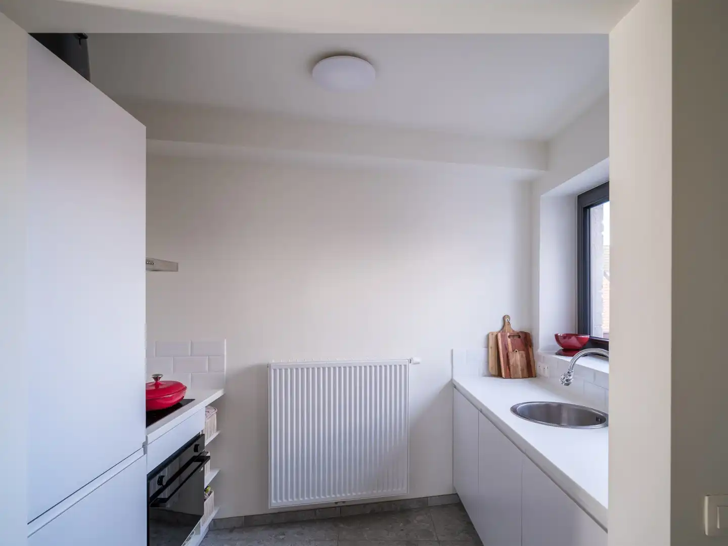 Instapklaar 3-slaapkamerappartement aan het Adolf Papeleupark foto 6