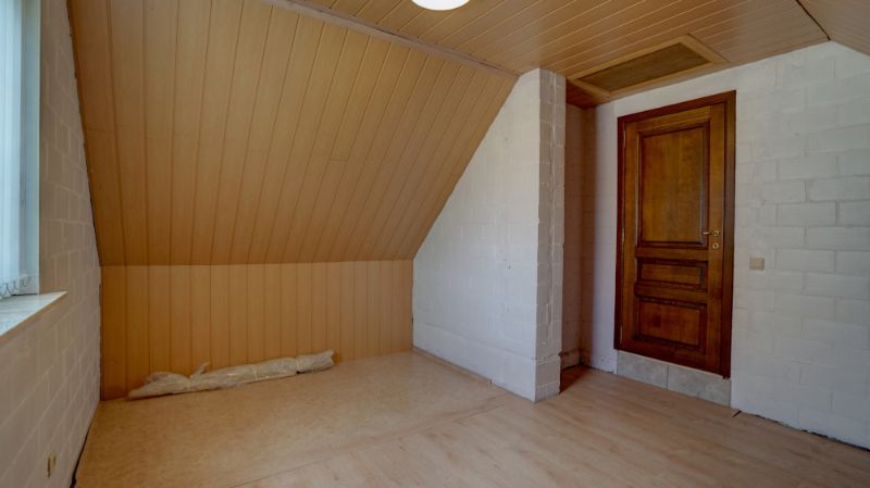 Landhuis van 172m² op 6 are 30 ca met zeer mooie tuin foto 27