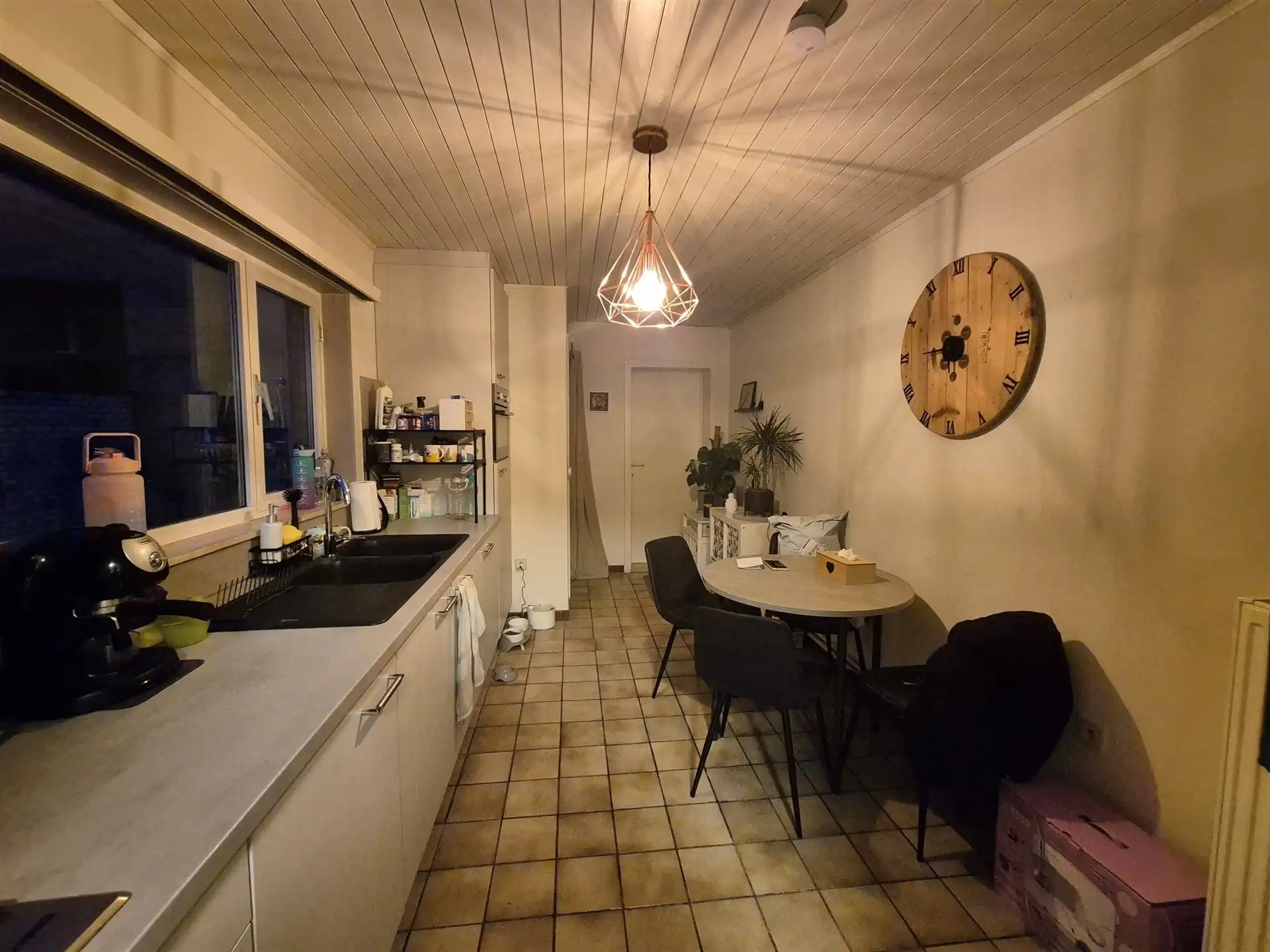 Centraal gelegen 3 slaapkamer woning met tuin. foto 10