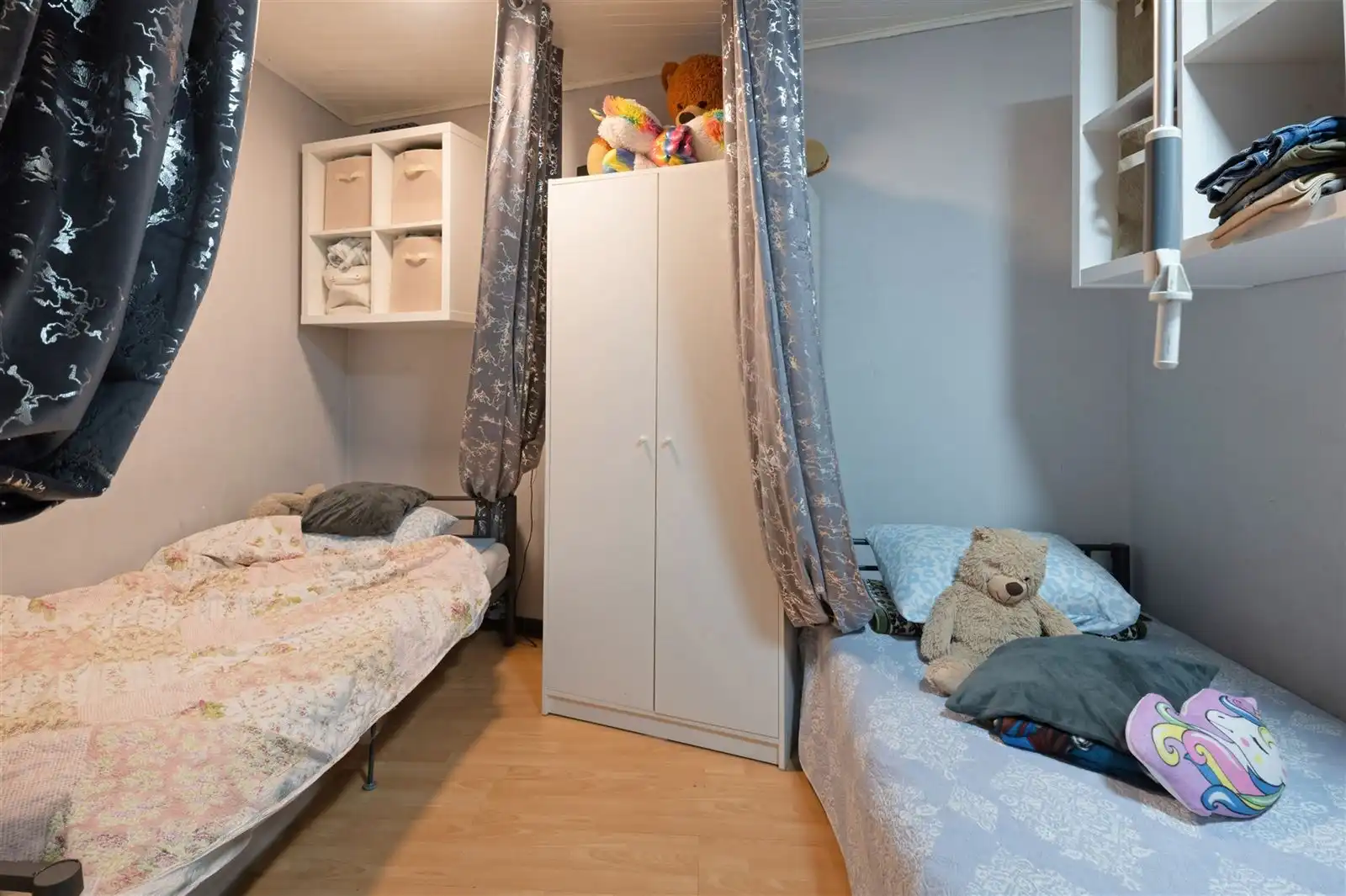 Gelijkvloersappartement met 2 grote kelders foto 8