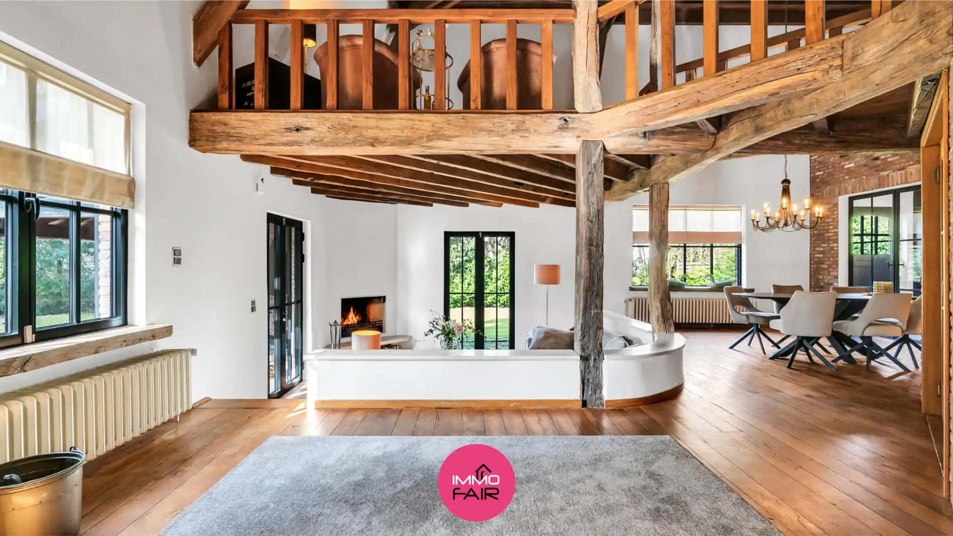 Exclusieve, karaktervolle villa met authentieke elementen in rustige, bosrijke omgeving foto 6