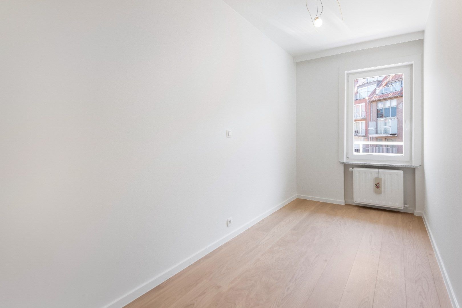 Aangenaam en zonnig  2 slaapkamer appartement in de Lippenslaan, nabij het Van Bunnenplein en de zeedijk.  foto 12