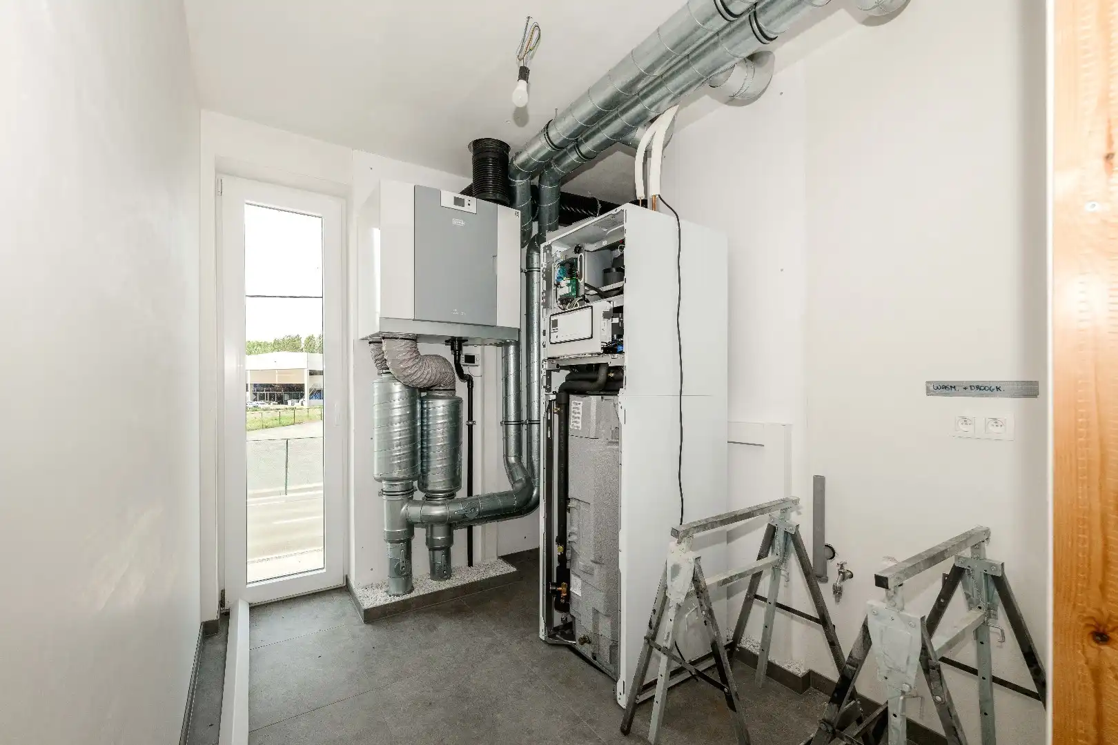 PRACHTIGE MODERNE WONING MET TUIN | GARAGE EN BIJGEBOUW (24 m²) foto 15