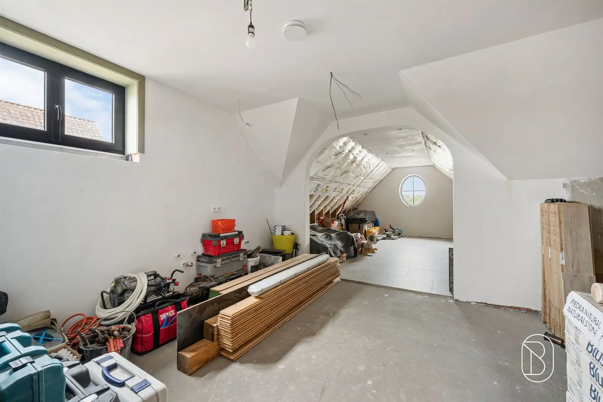 Recente pastorijwoning met 5 slk, lift en ruime tuin! foto 15