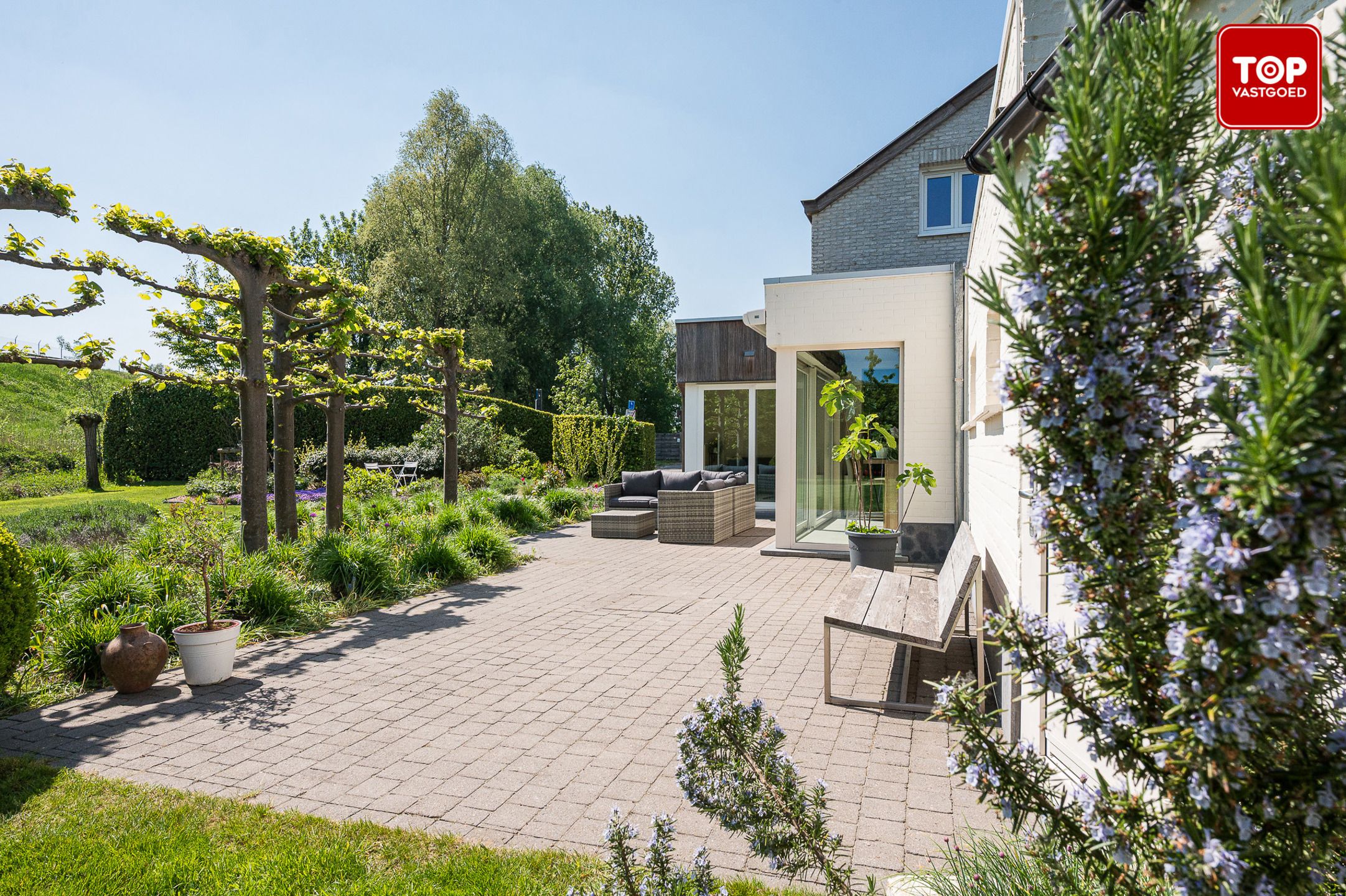 Instapklare woning met prachtige tuin in doodlopende straat. foto 26
