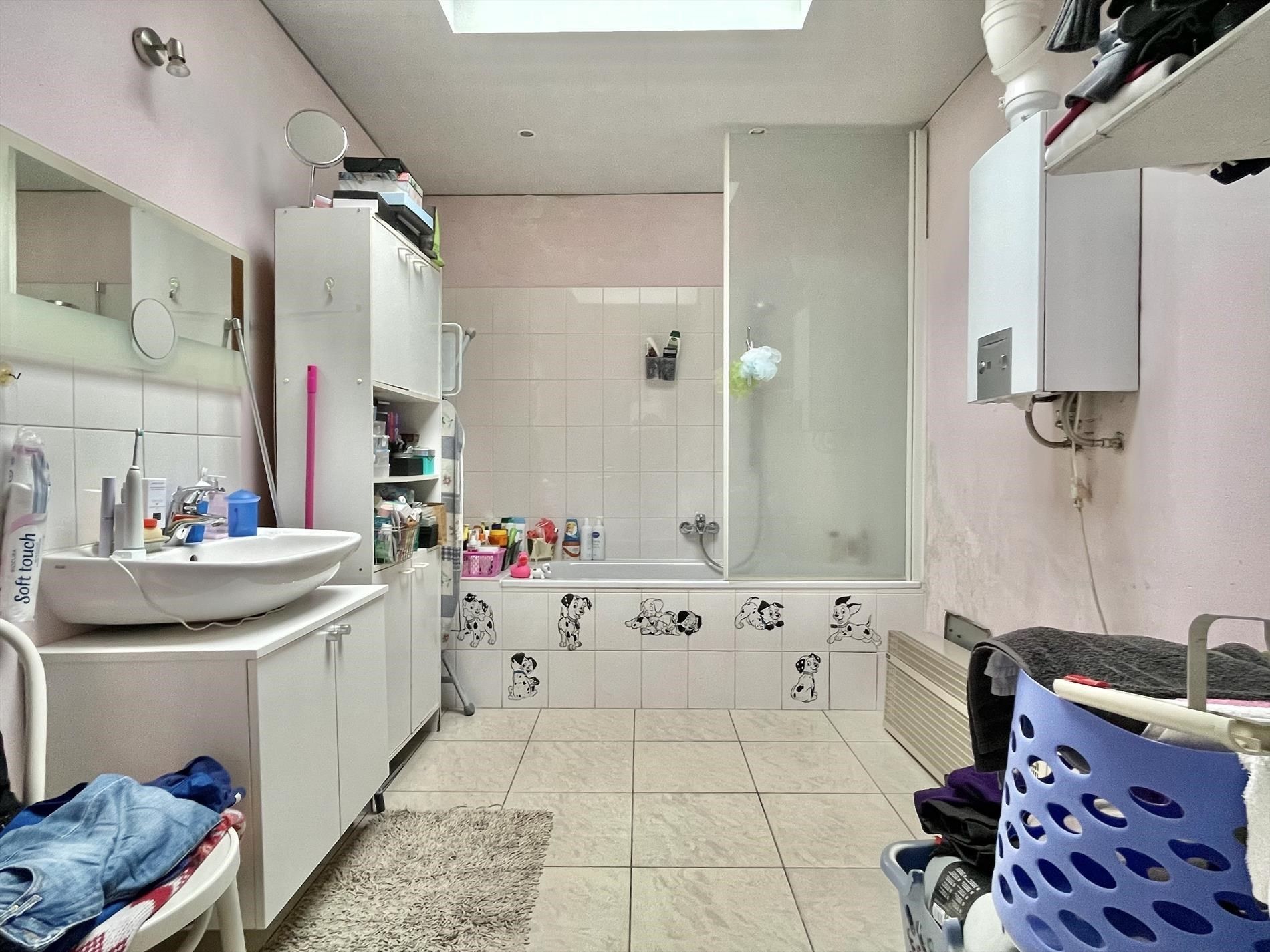 Op te frissen rijwoning met tuin, vernieuwde ramen en geïsoleerd dak. foto 11