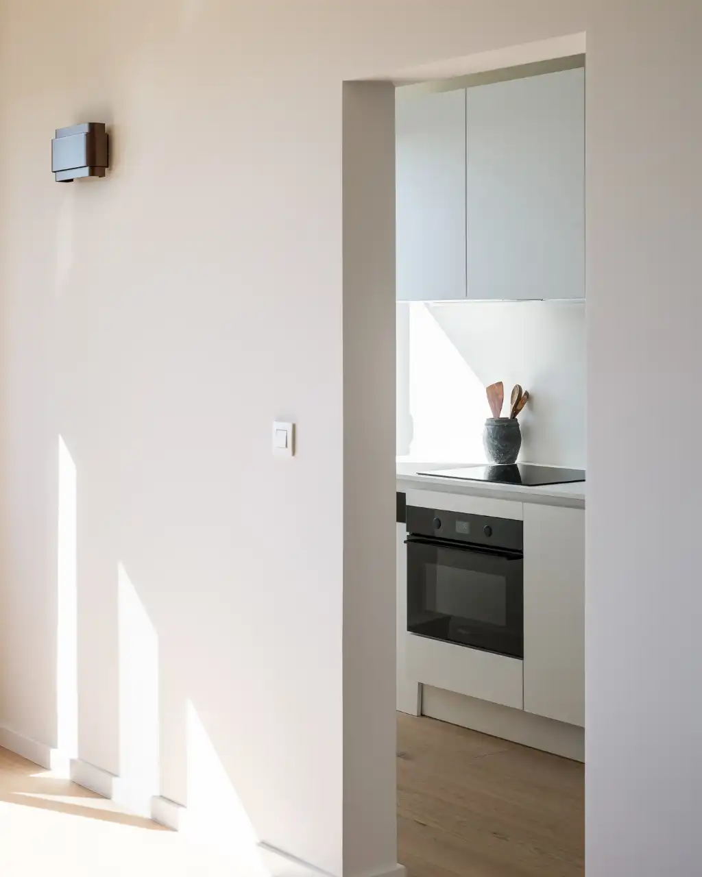 Centrum Gent – lichtrijk gerenoveerd twee slaapkamerappartement met terras en zicht over de Bijloke en de Leie. foto 6